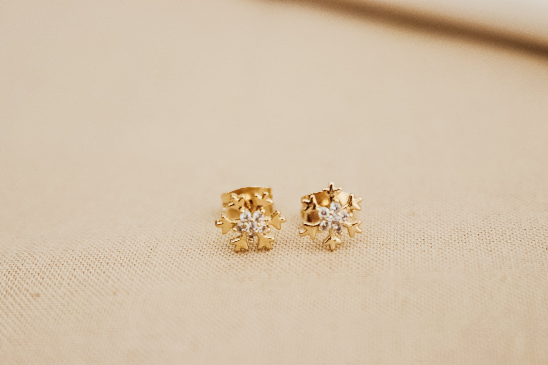 Snowflake Stud Earrings - Gold Minimalist Earrings, Dainty Studs