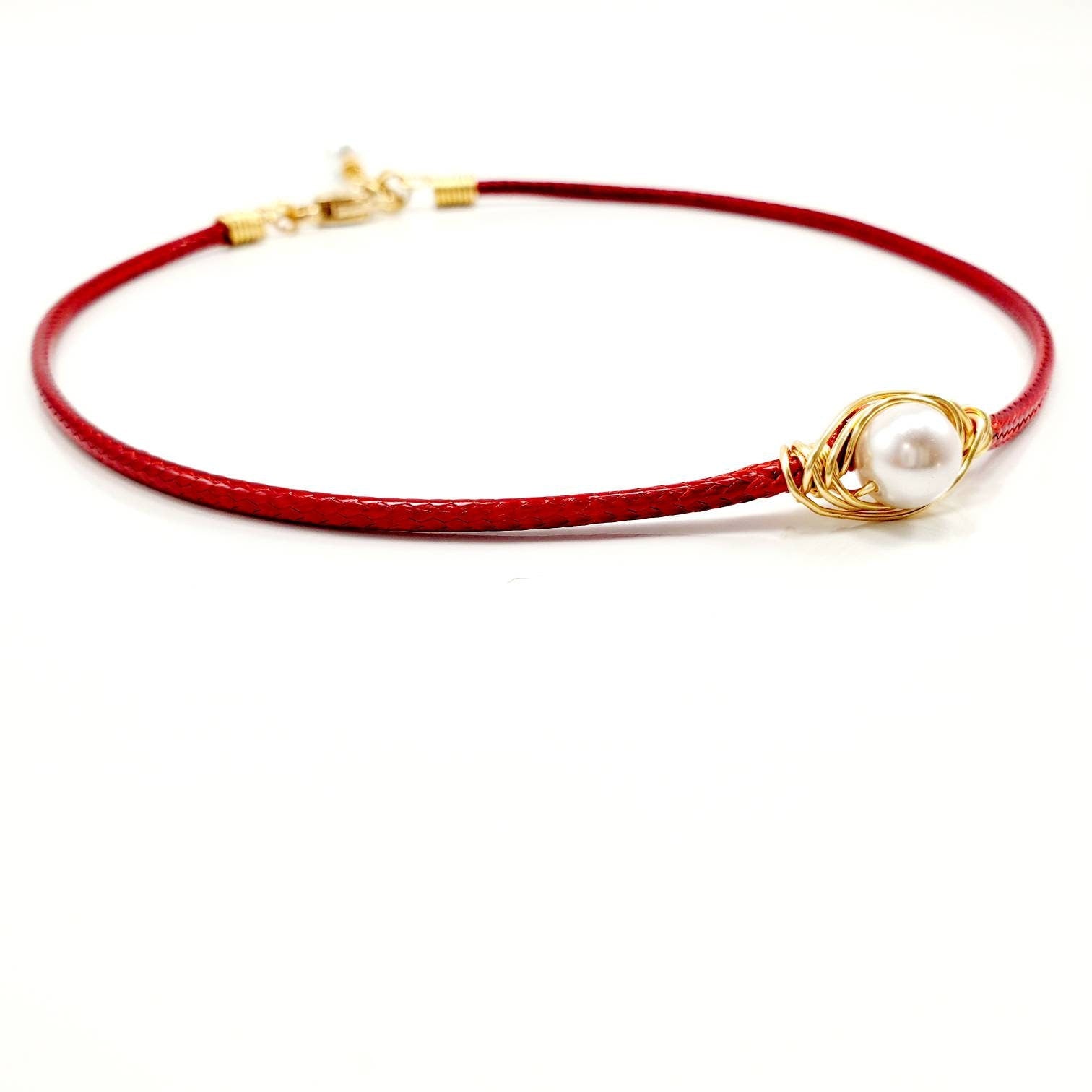 Red leather necklace, Leather and pearl necklace, Choker collar necklace for women, Thick pearl choker, Leather choker collar, Pearl Choker