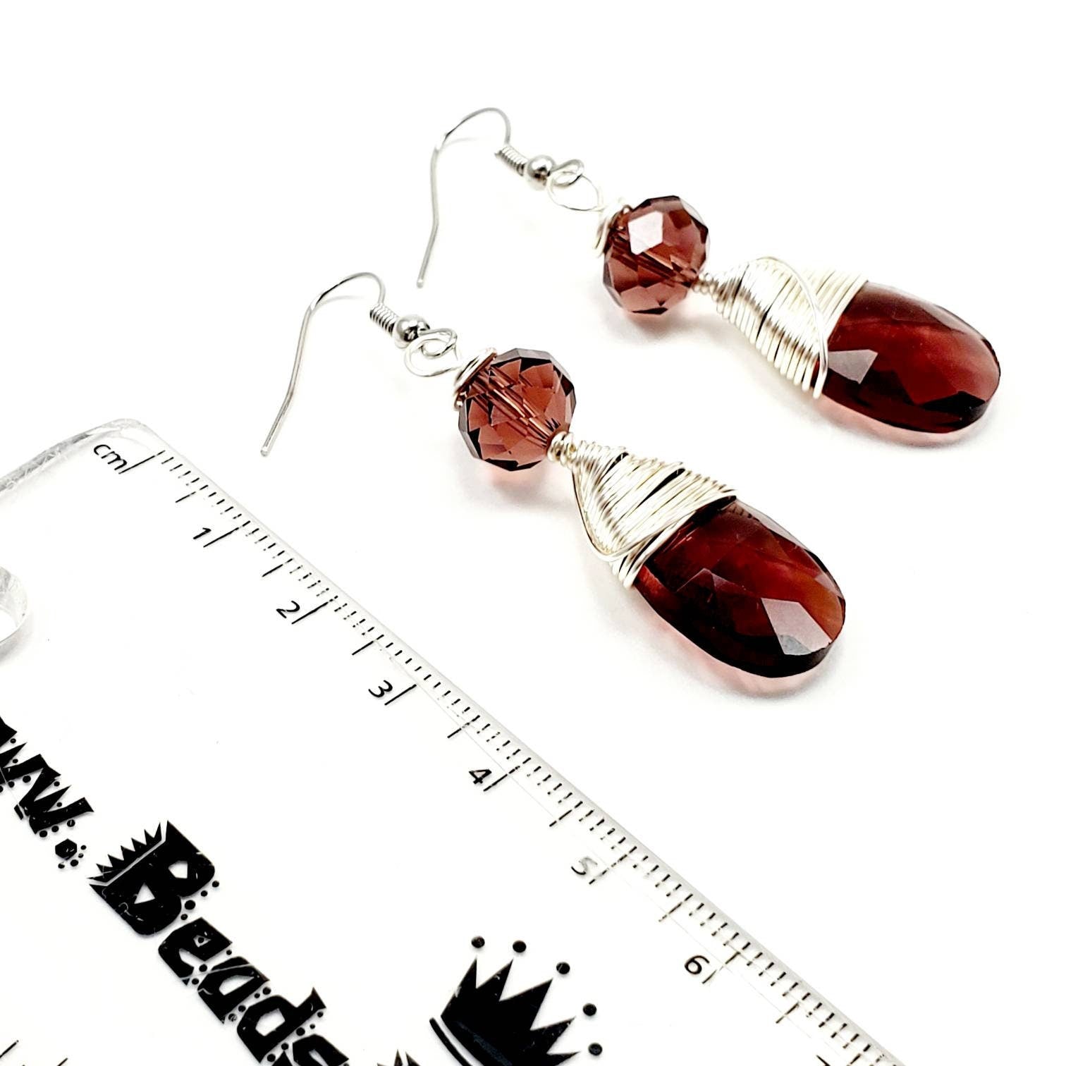 Dainty minimalist earrings, tini earrings, huggie earrings, crystal earrings, drops earrings, dropping earring, minimaliste earring