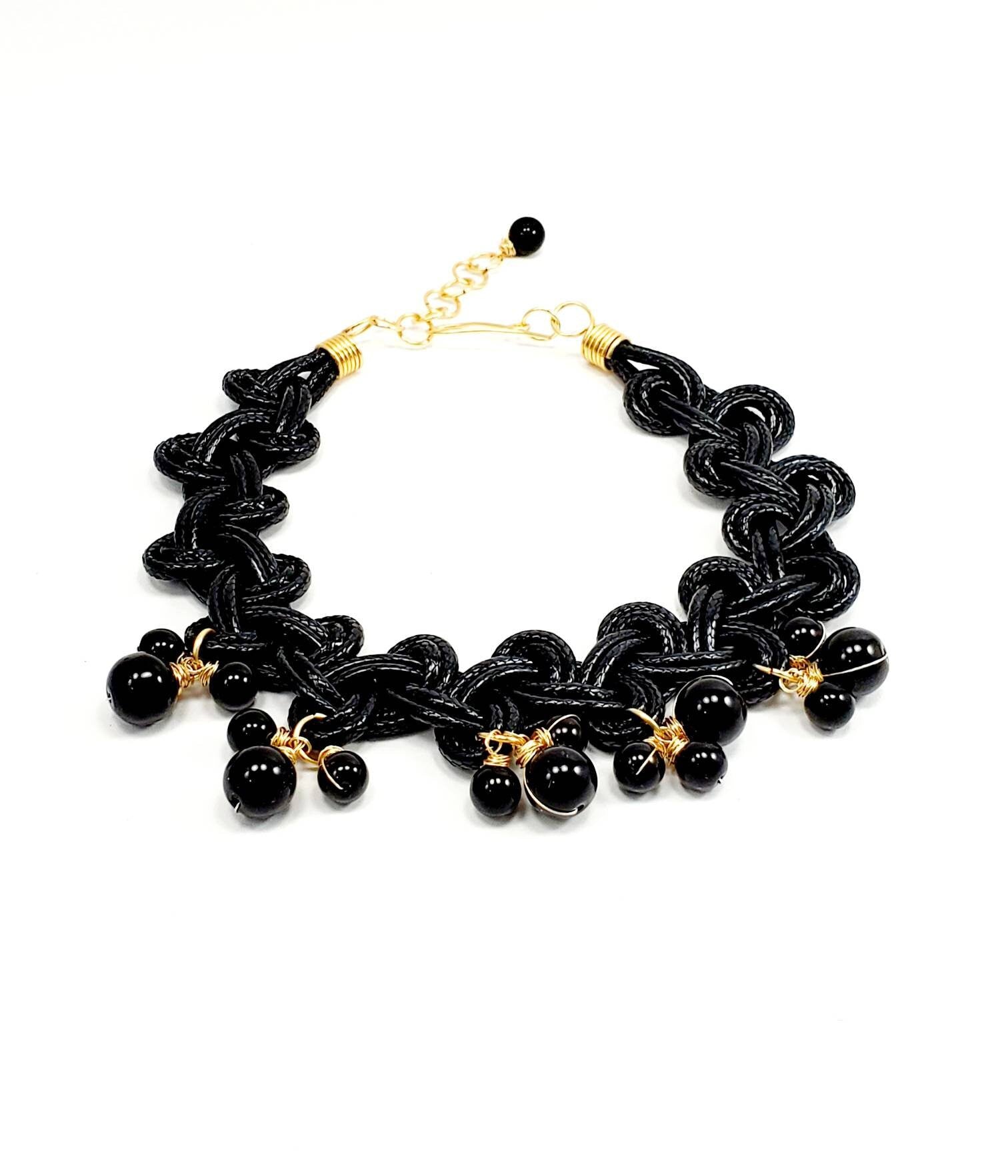 Pearl choker necklace, chunky choker necklace, black necklace choker, gifted choker, chunky charm necklace, moms gifted, giftful gifts women