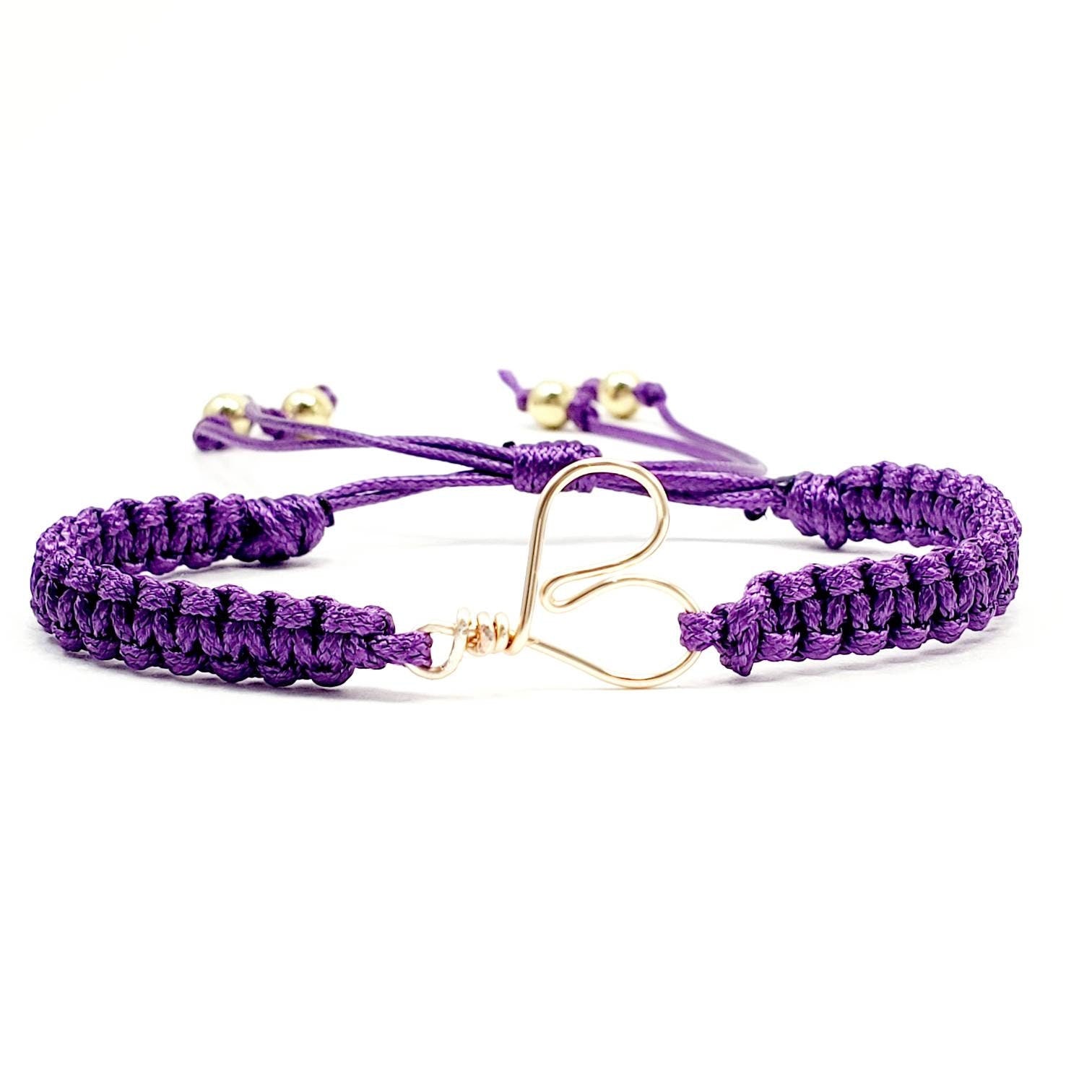 Bracelete macrame, Heart bracelete, waterproof bracelet, strings bracelets, bracelet-gifted, giftful bracelet, giftful valentines, moms gift