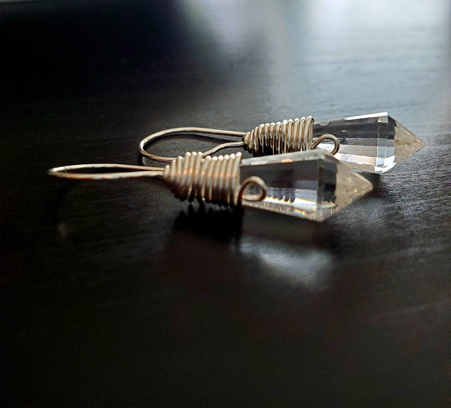Clear crystal quartz earrings, Clear Silver Earrings, Crystal point earrings, clear quartz earrings dangle, Clear Quartz Silver Earrings