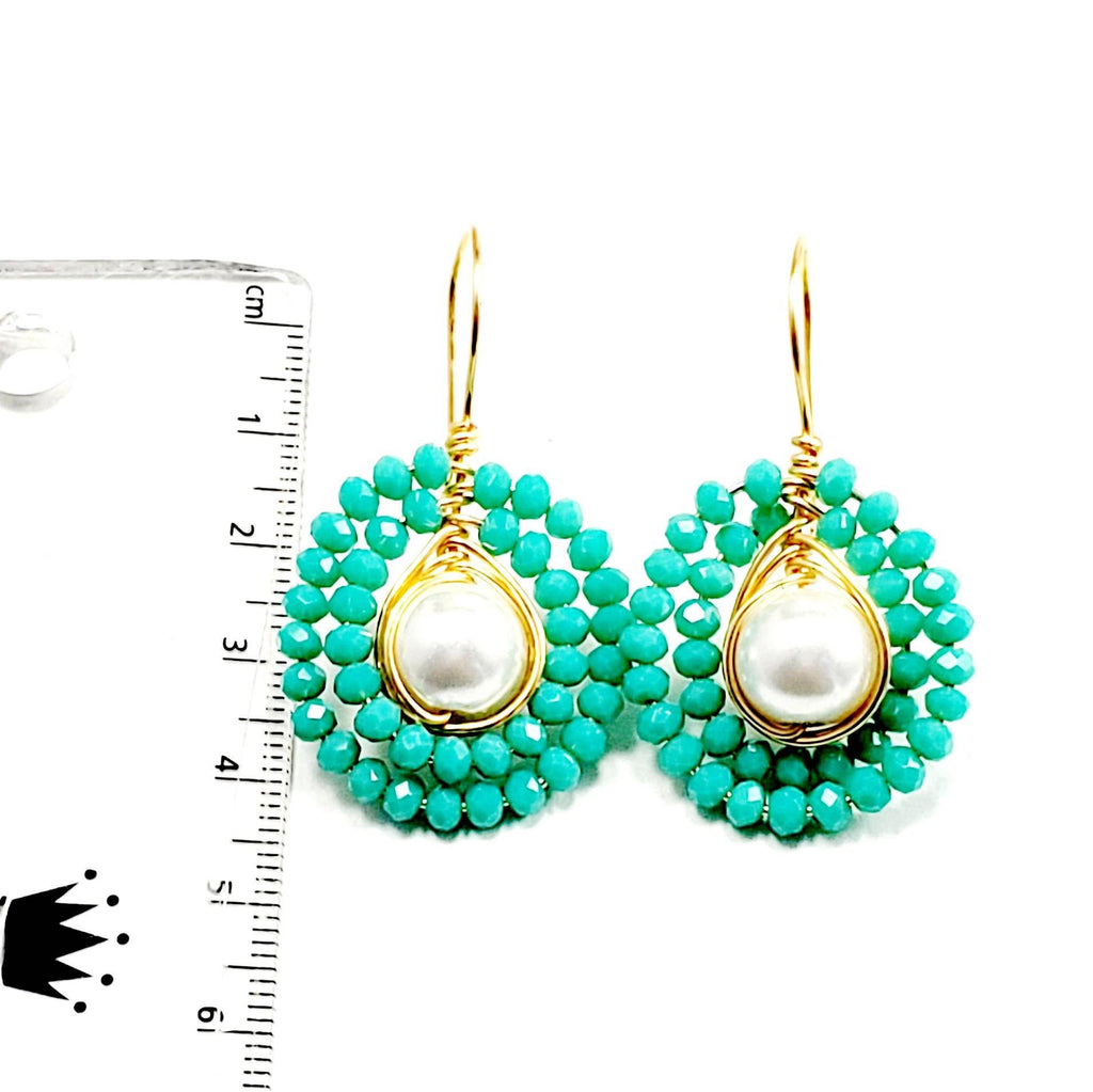 Mint Green Earrings, Mint Drop Earrings, Crystal and pearl drop earrings, Light Mint Dangle Earrings, Gold Earrings, Mint Wedding Earrings