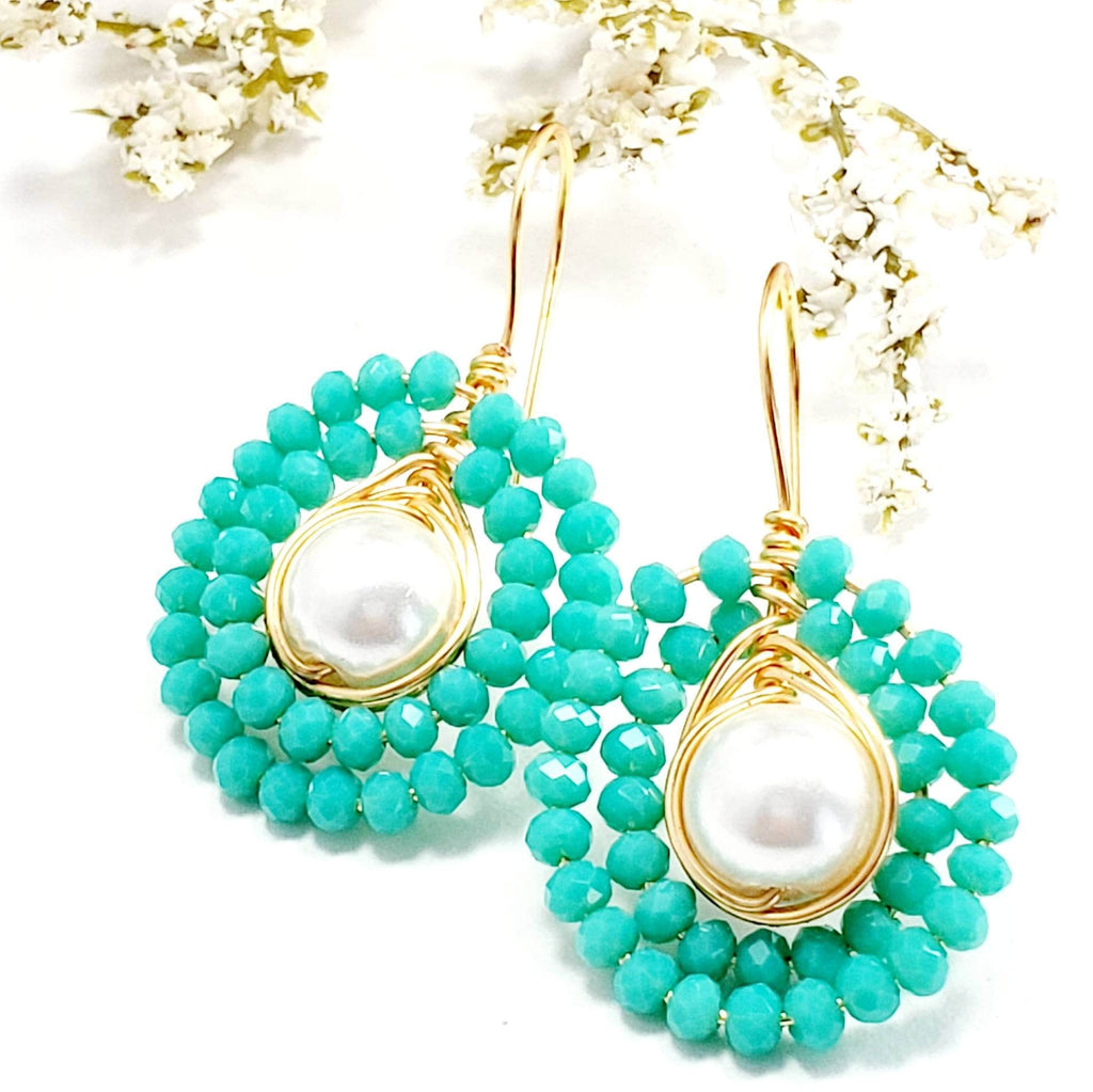 Mint Green Earrings, Mint Drop Earrings, Crystal and pearl drop earrings, Light Mint Dangle Earrings, Gold Earrings, Mint Wedding Earrings