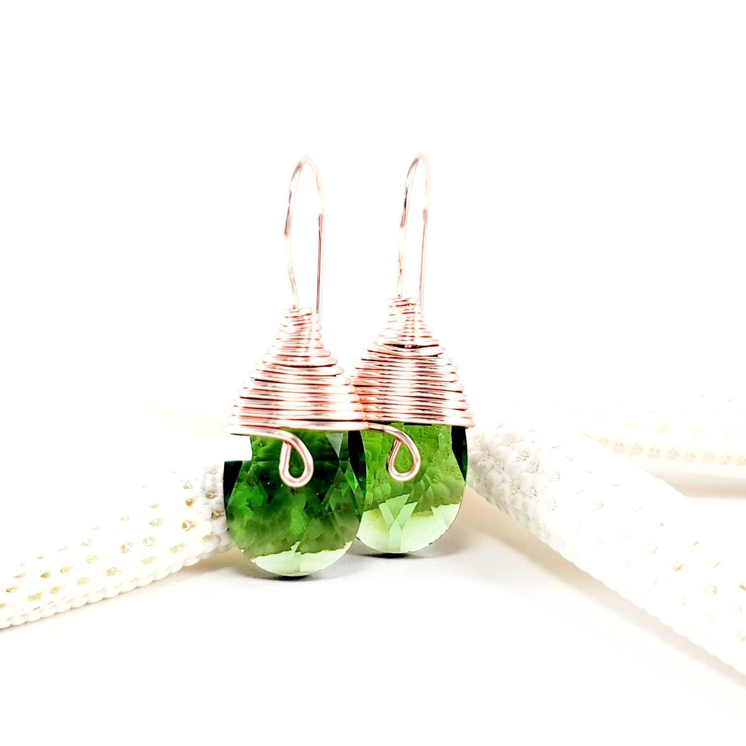 Crystal Green teardrop earrings, Crystal Green Drop Earrings, Bridal Green Drop Earrings,Emerald Green Crystal Earrings,Bridesmaids Earrings