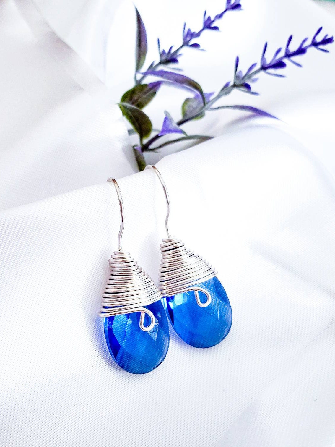 Blue drop earrings, Long teardrop earrings, Crystal dangling earrings, Bridal earrings, Blue earrings, Long crystal teardrop earrings