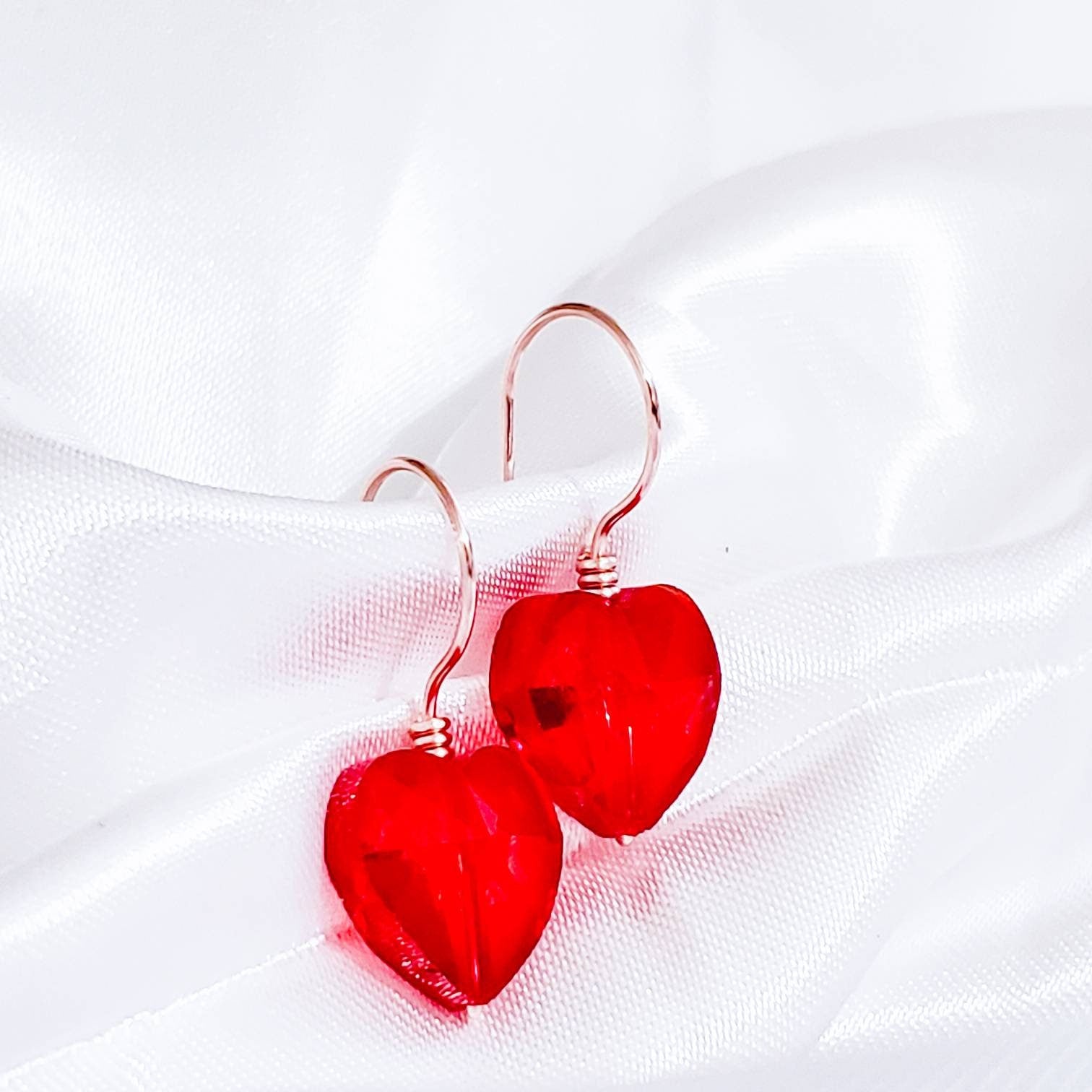 Red heart earrings, Heart Shaped Earrings, Drop Heart Earrings, Heart Drop Earrings, Minimalist Dainty Earrings, minimalistic mini earrings