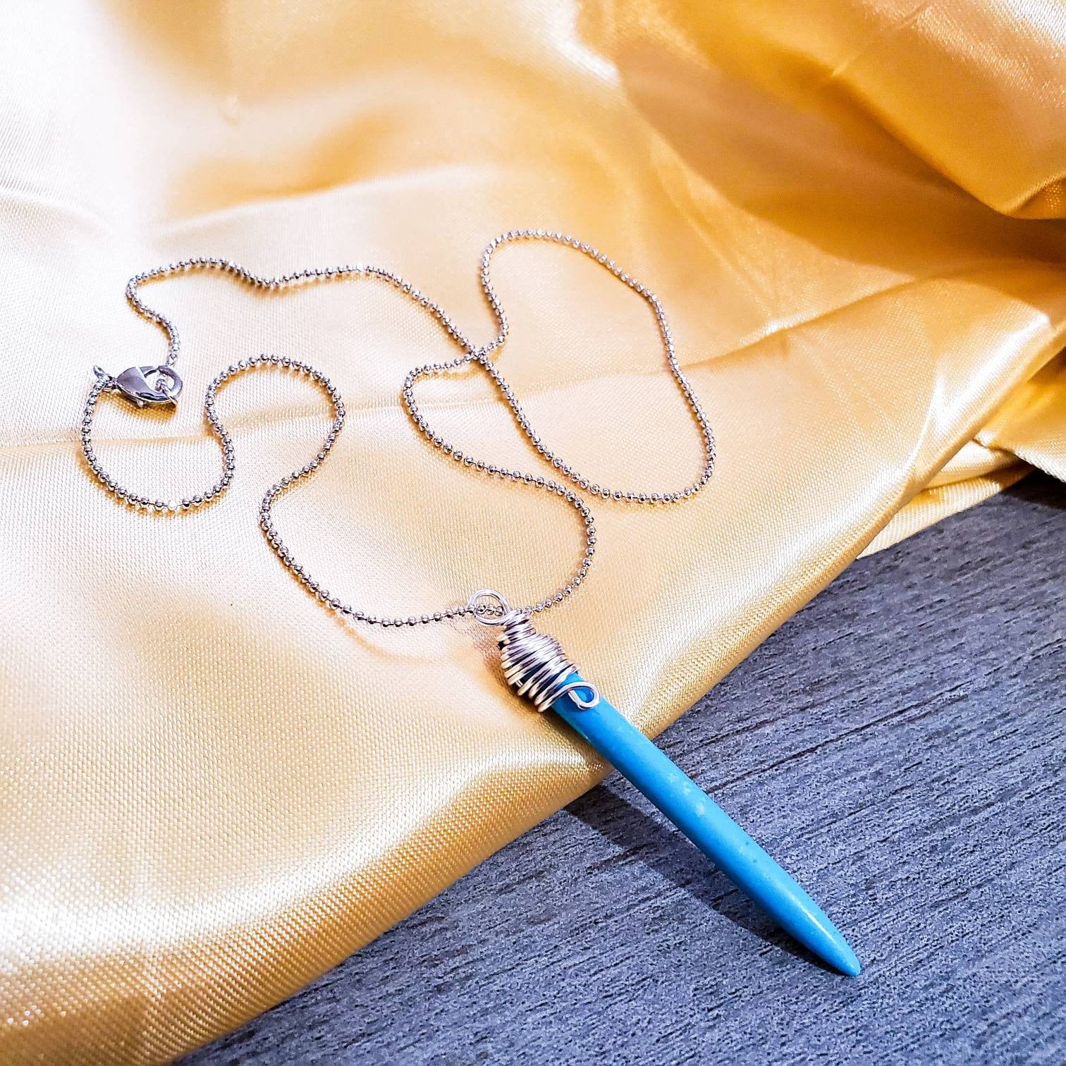 Spike Turquoise necklace, Dainty turquoise necklace, dainty  thin necklace, turquoise stone, gold thin necklace chain, gifted mom giftful