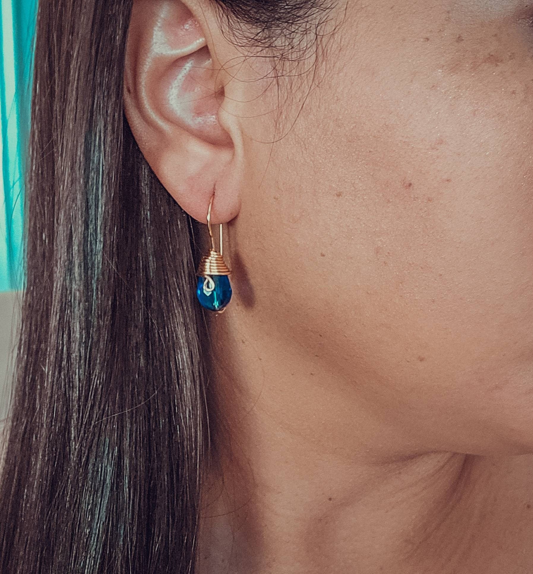 Teardrop crystal Earrings, Deep navy blue, Bridal blue earrings, Bridesmaids earrings, royal blue earrings, navy earrings, Something blue