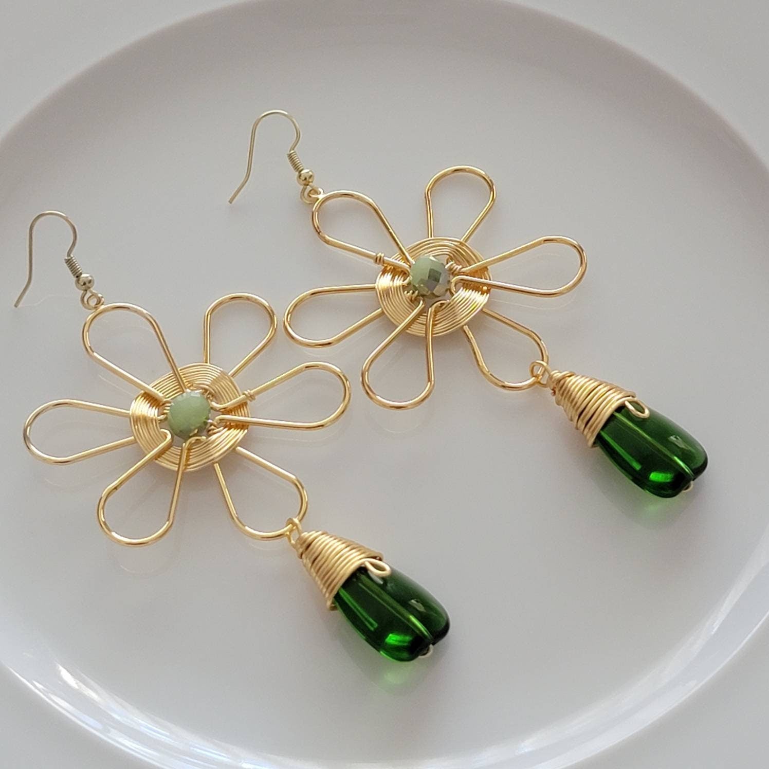 Large Daisy earrings, Daisy flower drop earrings, Big flower earrings, Birth flower earrings, Christmas for gifted, christmas gift for mom