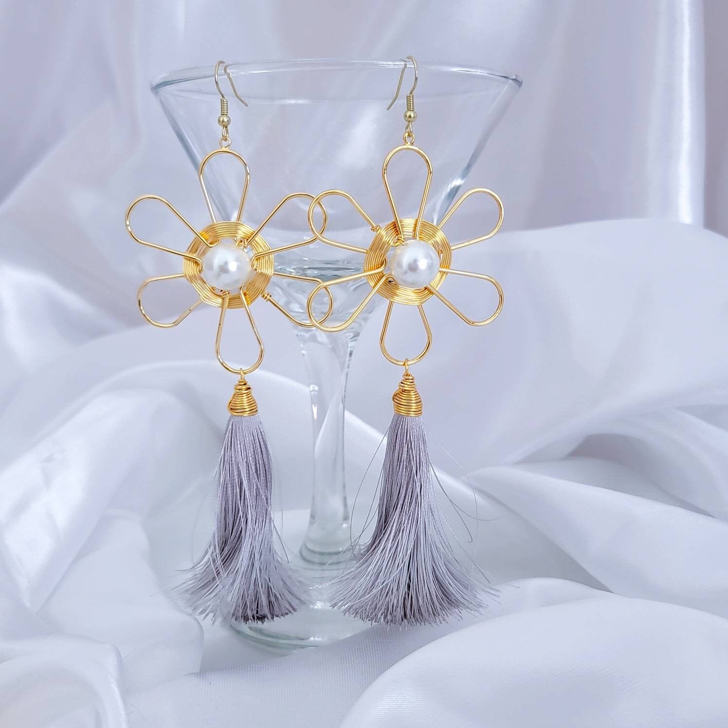 Daisy Tassel Earrings, Tassel Dangle Earrings, Floral Drop