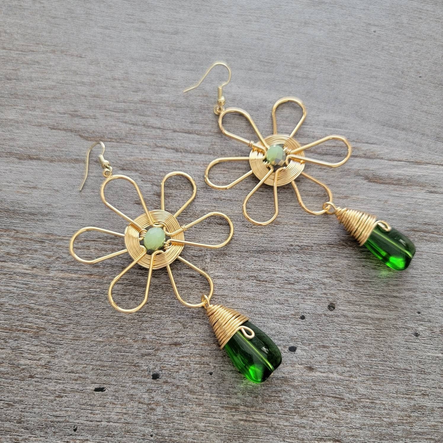 Large Daisy earrings, Daisy flower drop earrings, Big flower earrings, Birth flower earrings, Christmas for gifted, christmas gift for mom