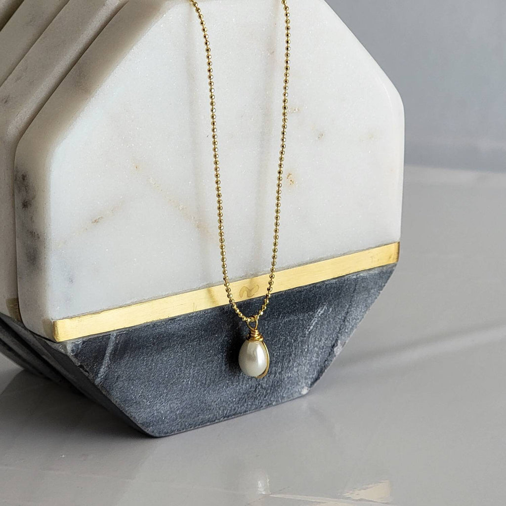 Tiny Pearl Necklace, Single Pearl Necklace, Minimalist Necklace, Gold Pearl Necklace, Dainty Pearl Jewelry, June Birthstone Necklace