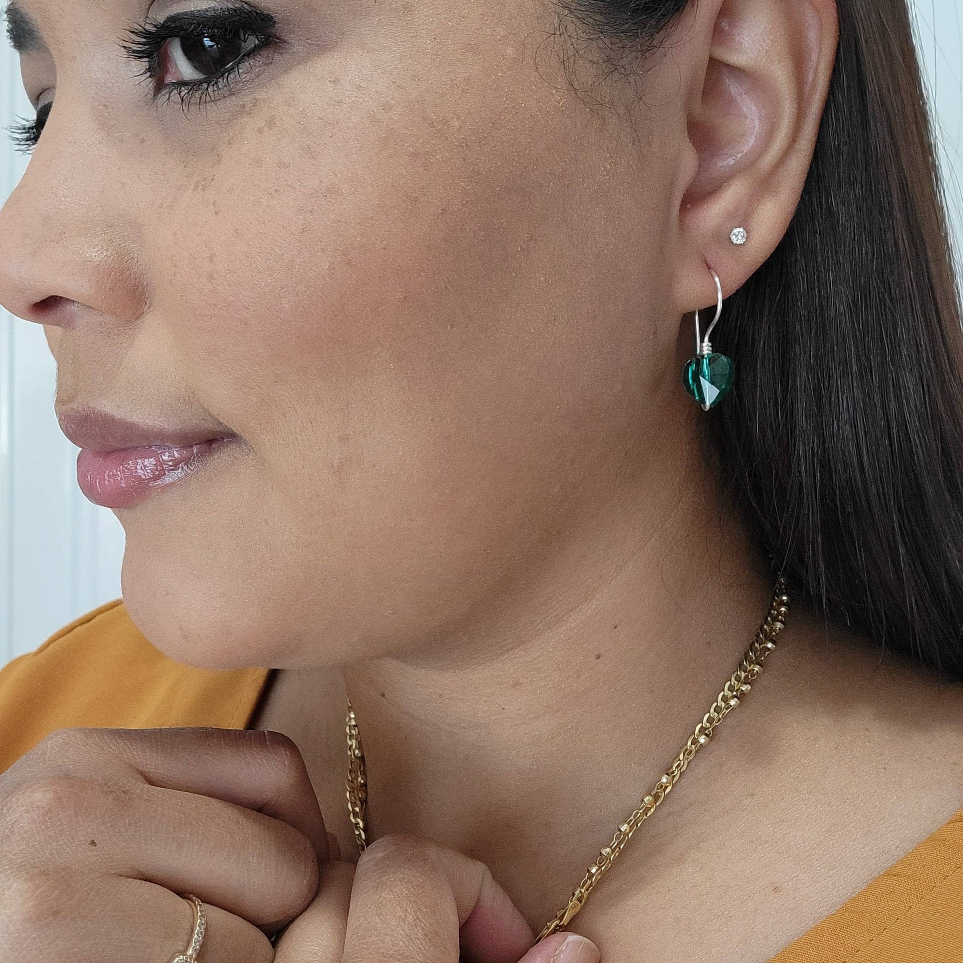 Heart earring, Valentins earrings, minimalistic earrings, tiny heart earrings, gifted earrings valentine's gift, valentines days earrings