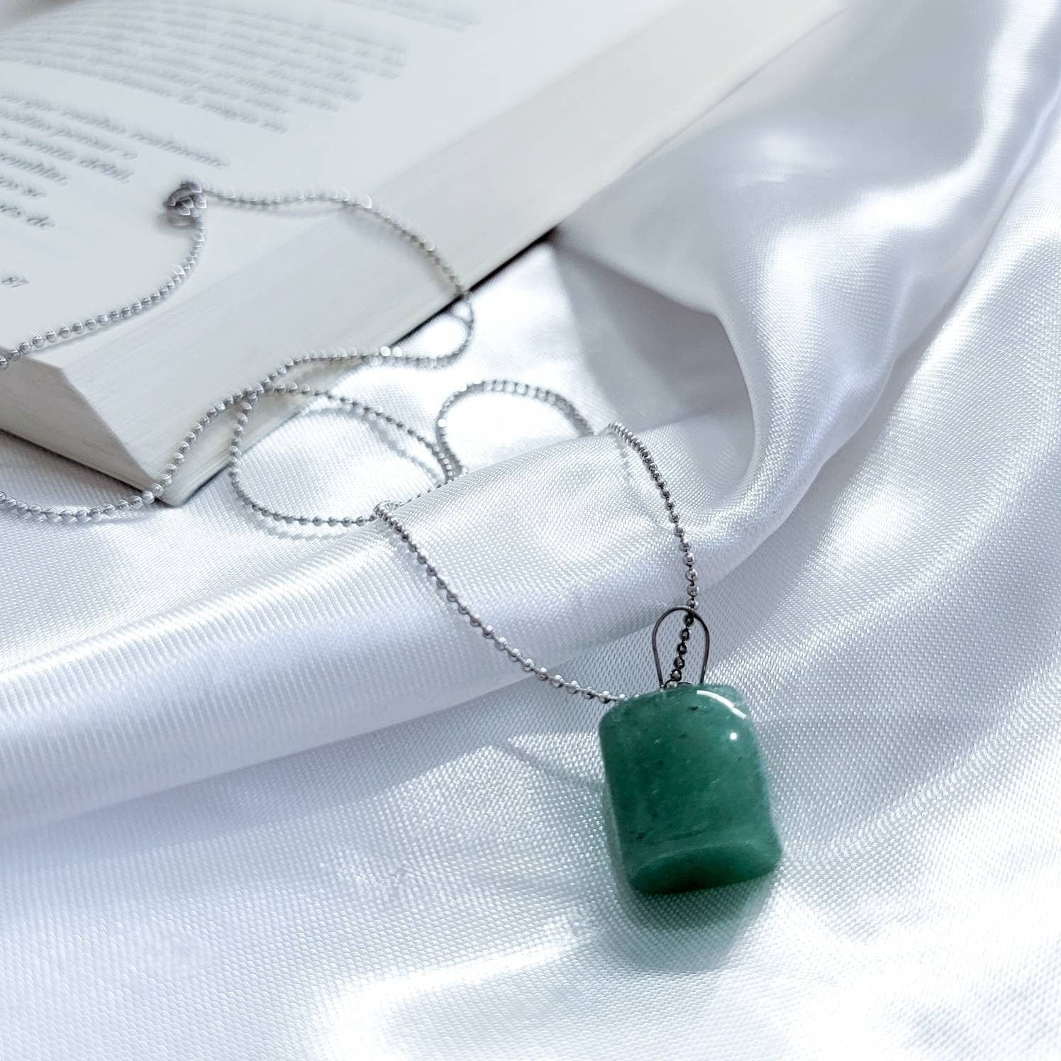 Green Aventurine necklace, Crystal Wire Wrapped Necklaces, Natural stone chain, Birthstone necklace, Raw aventurine Pendant, Crystal pendant