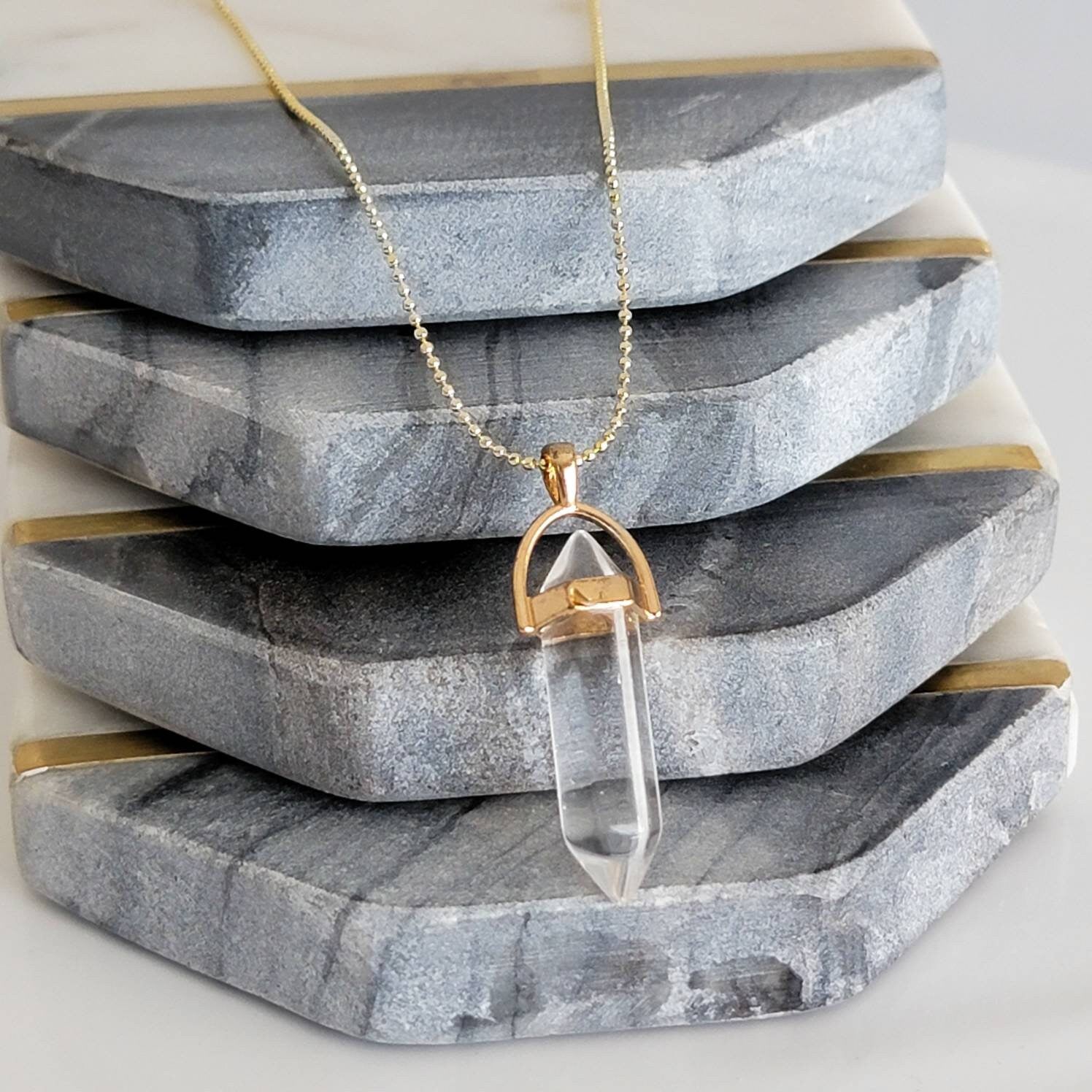 Clear Quartz Necklace, Clear Quartz Point Necklace, minimaliste necklace, mom dainty necklace, Healing crystal necklace,  giftful necklace