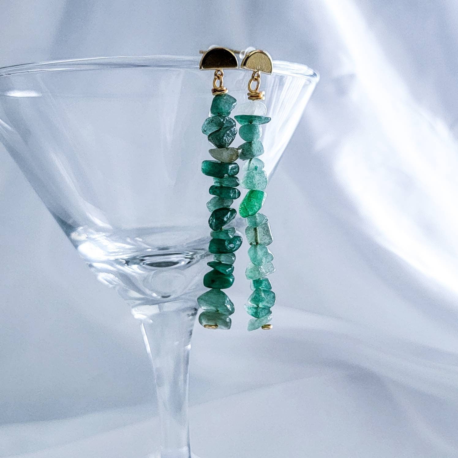 AVENTURINE earrings, Thread earrings, Raw crystal earrings, Raw gemstone earrings, Raw stone earrings, Mom earrings, Healing stones,