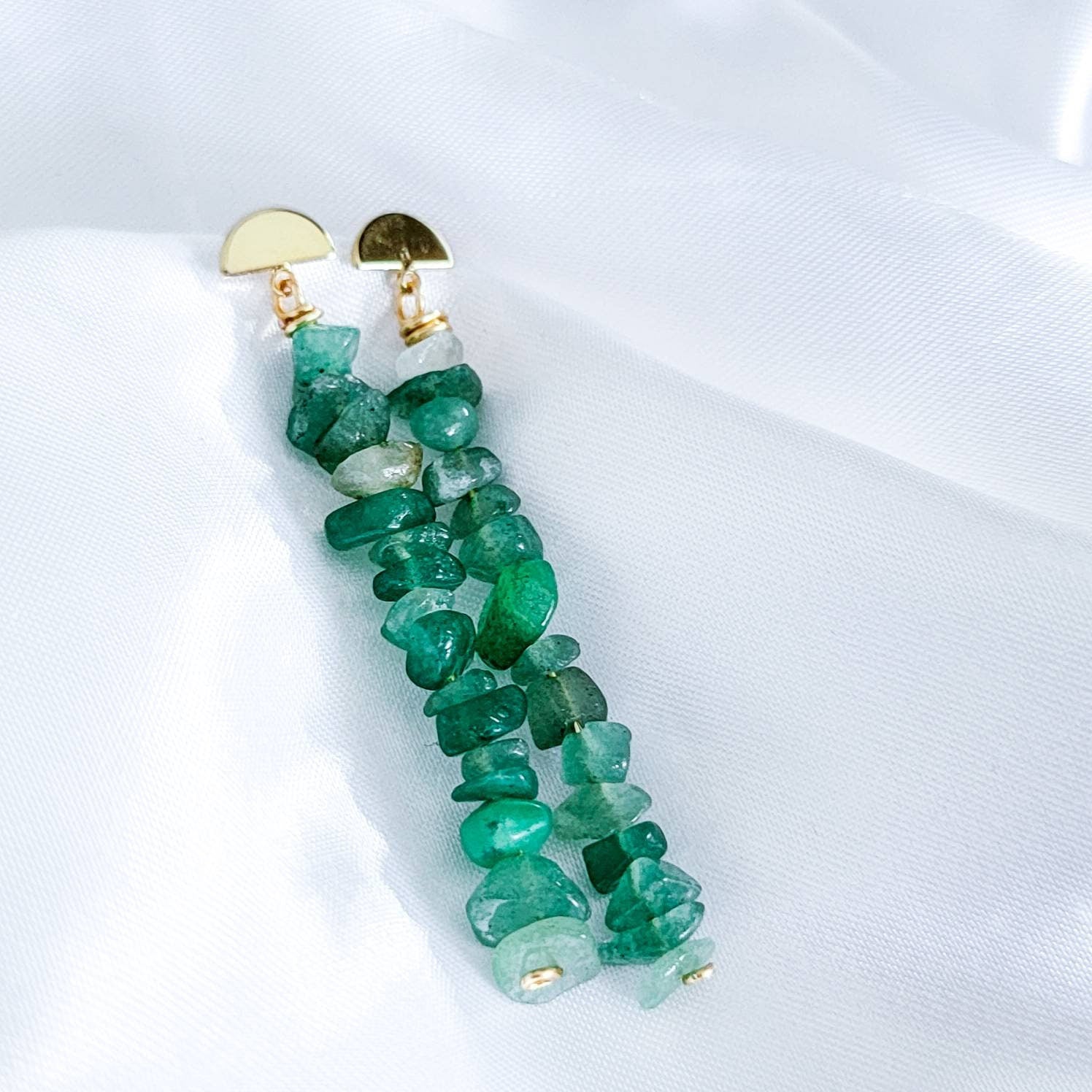 AVENTURINE earrings, Thread earrings, Raw crystal earrings, Raw gemstone earrings, Raw stone earrings, Mom earrings, Healing stones,