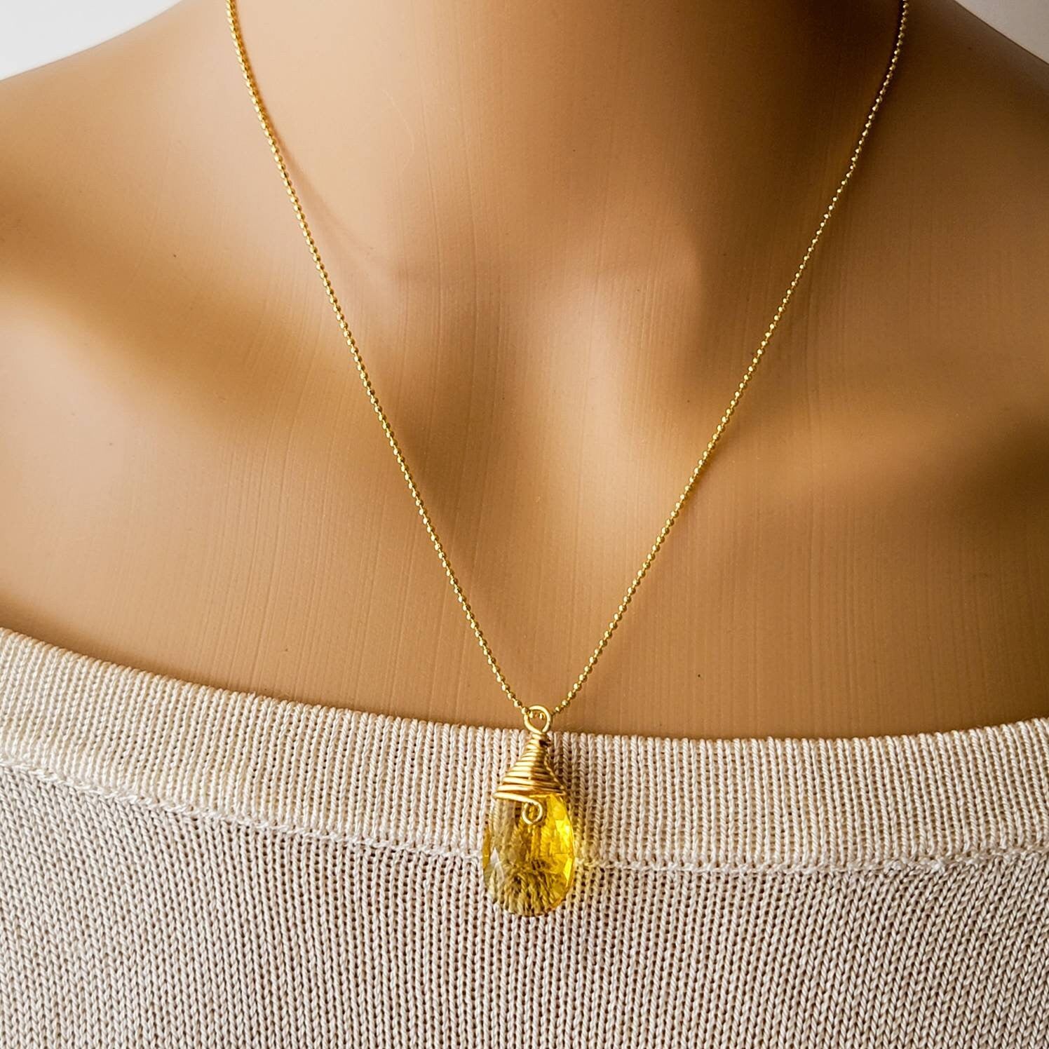 Yellow Pendant Pear Shape Solitaire Pendant Necklace, Dainty Bridesmaid Jewelry, Bridesmaid Necklace, Bridesmaids Gift, Simple Necklace