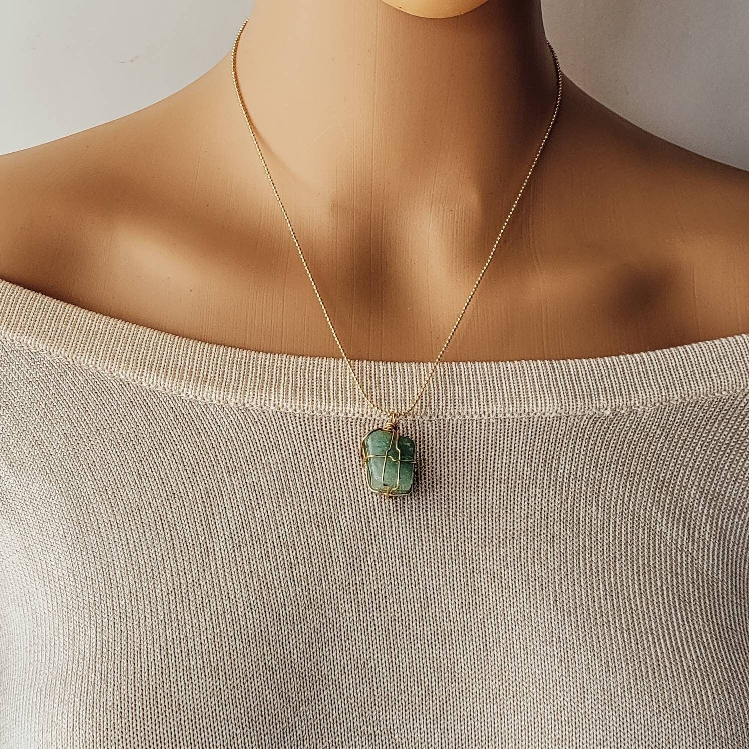Green Aventurine necklace, Crystal Wire Wrapped Necklaces, Natural stone chain, Birthstone necklace, Raw aventurine Pendant, Crystal pendant