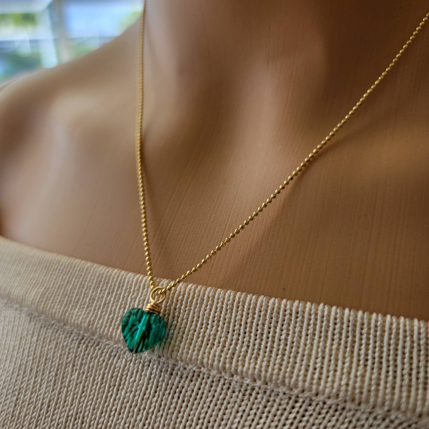 Dainty gold necklace, Charming heart, Small heart necklace, Red heart necklace, Love Heart Crystal necklace,  Valentin's day gift