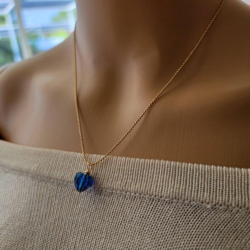 Dainty gold necklace, Charming heart, Small heart necklace, Red heart necklace, Love Heart Crystal necklace,  Valentin's day gift