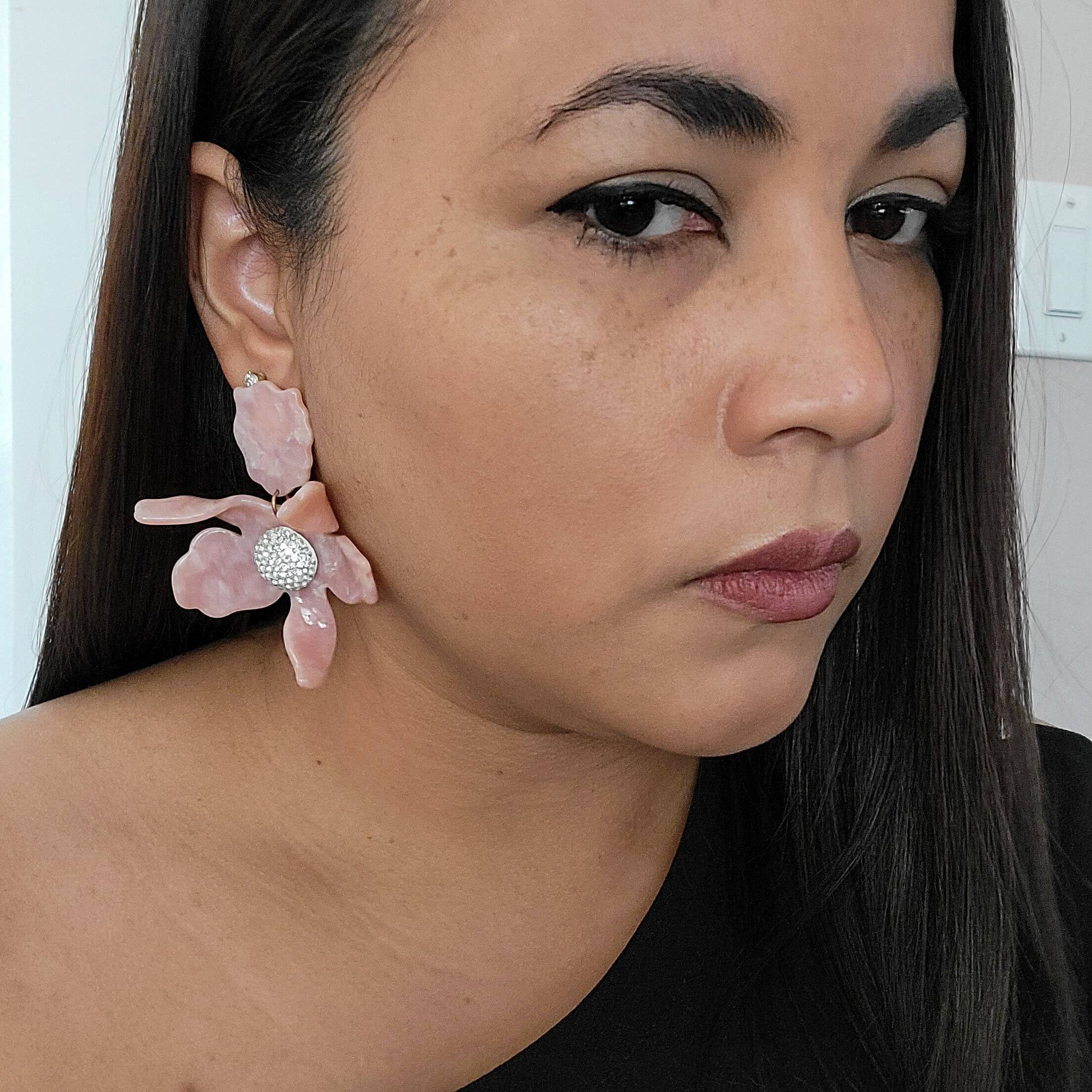 Big flower earrings, flowered earrings, flowered gifted earrings, Floral Earrings, giftful earrings, weddings- giftful, gifting gifted mom