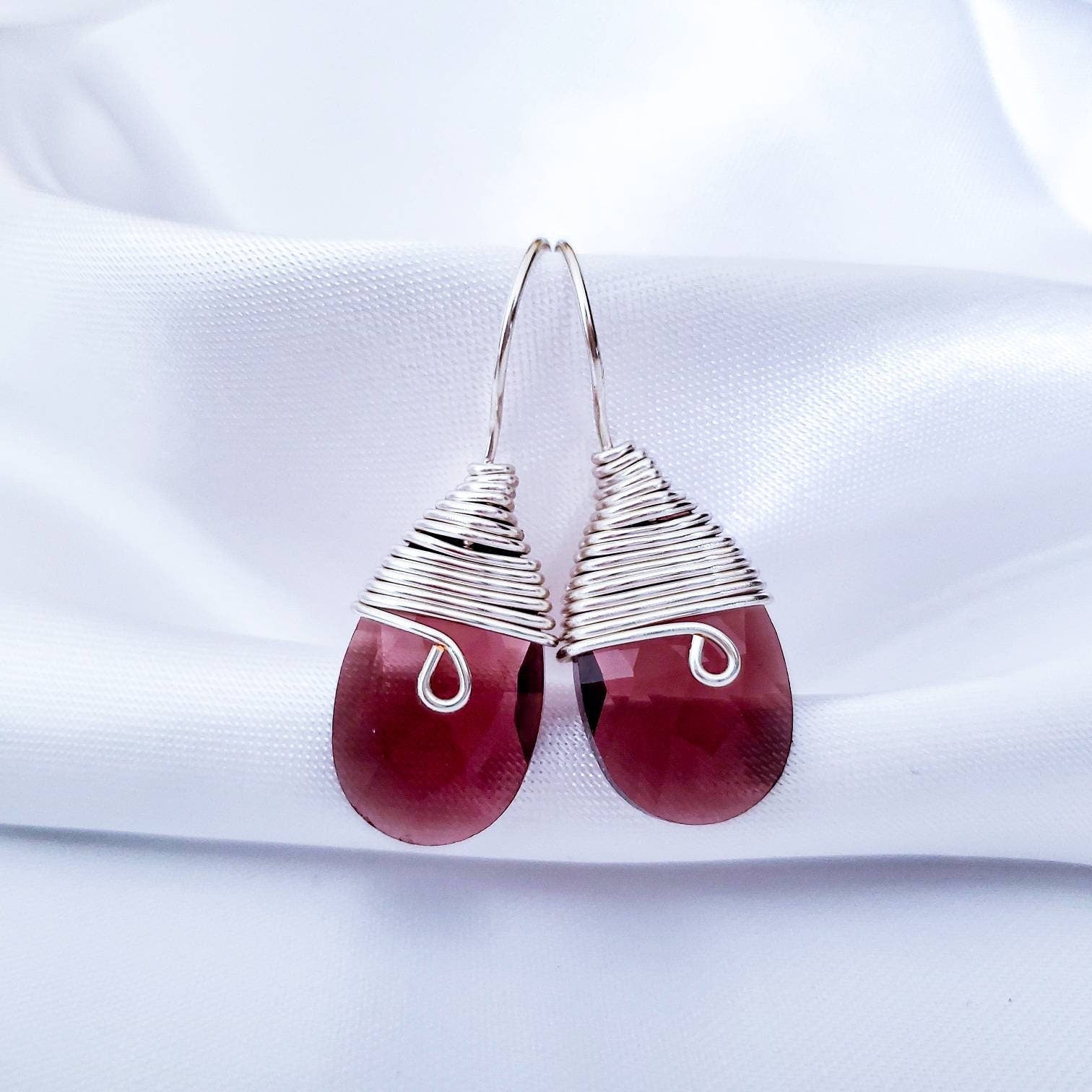 Drop water Purple Crystal Earrings, Tear drop earrings, Crystal Bridal Earrings, asymmetrical earrings
