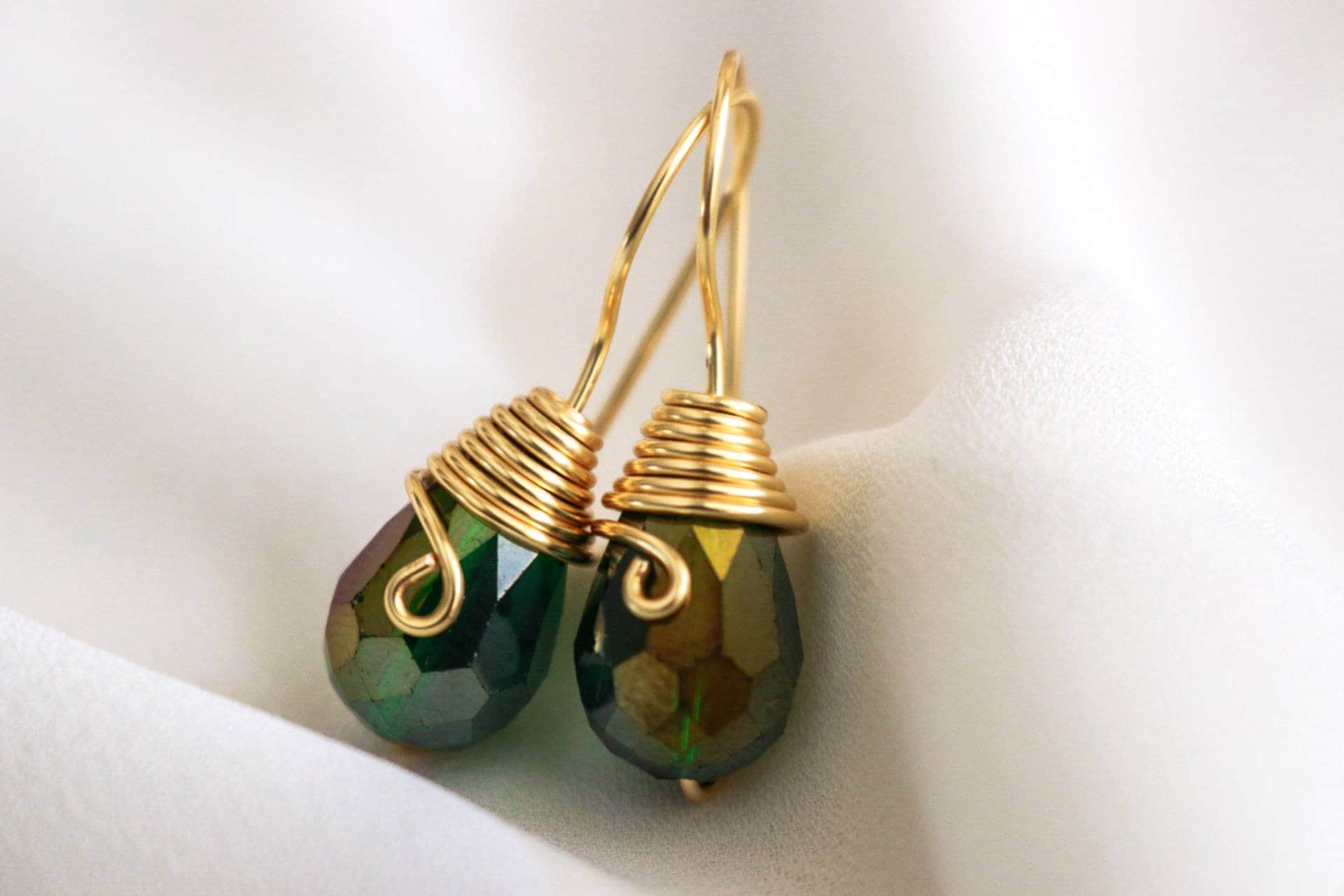 Tiny drop earrings, Teardrop earrings,Raw crystal earrings, Dark green earrings, Unusual earrings, Boho bride earrings, Wedding earrings