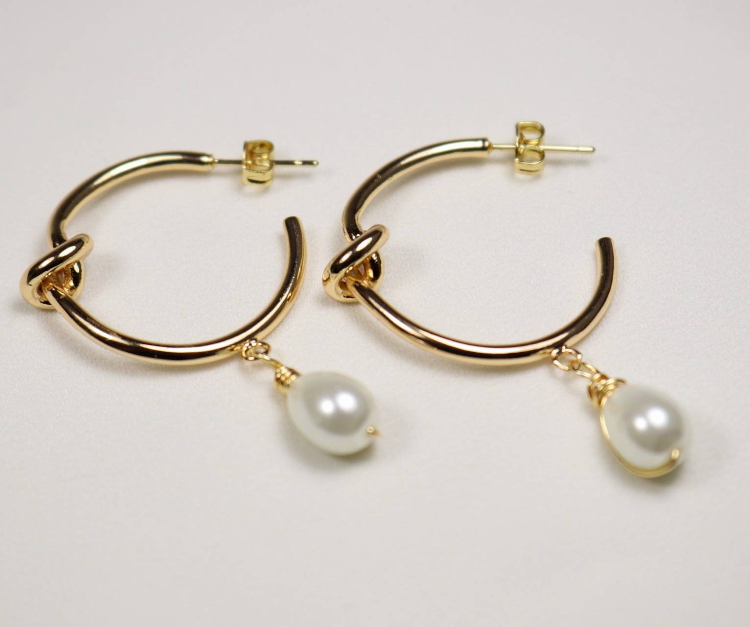 Pearl hoop earrings, Minimalistic hoop earrings, Thin hoop earrings, Gold filled hoop earrings, wife giftful, giftful wedding, bridal gifted