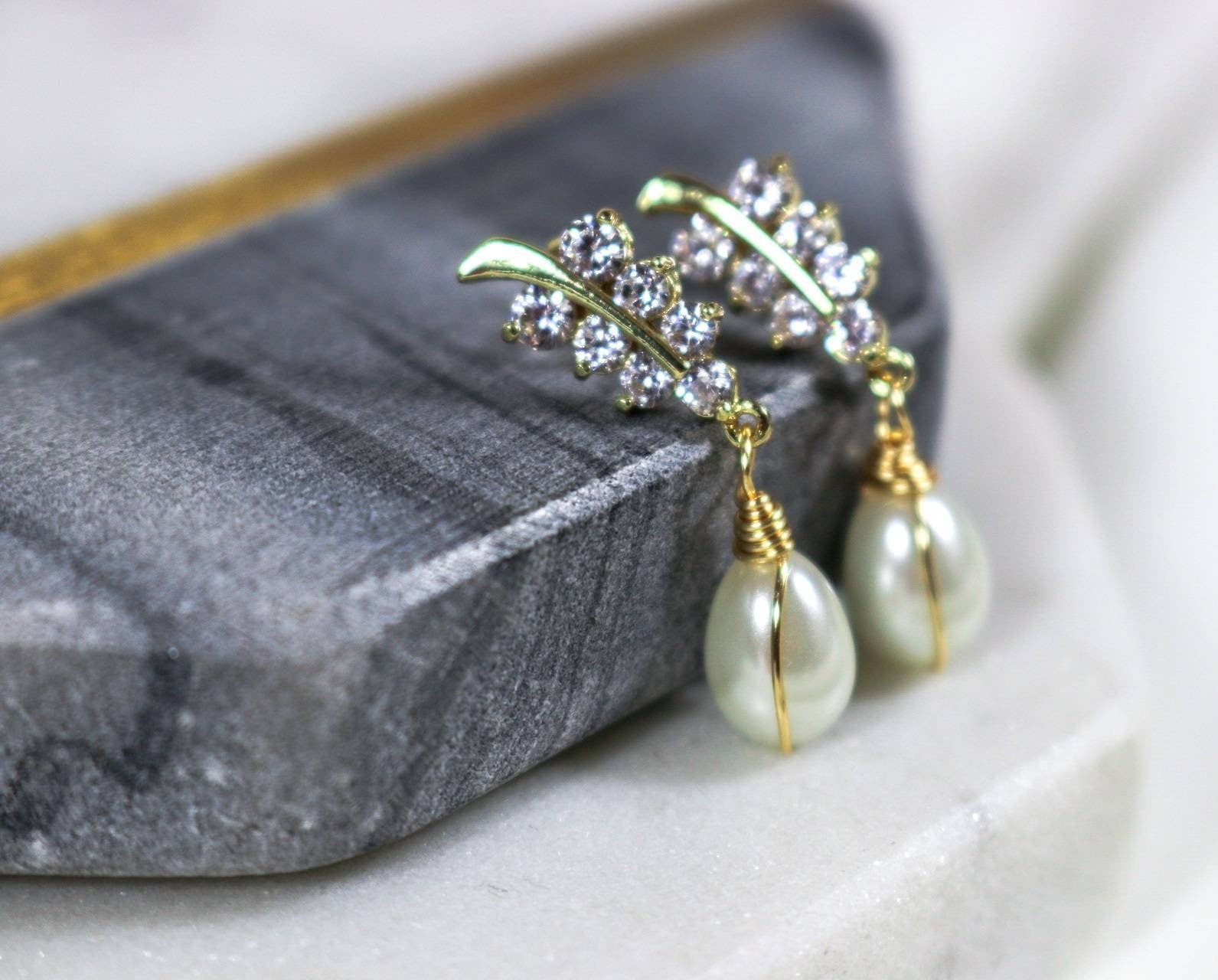 Pearl drop earrings, dainty tiny earrings, pearl gifted earring, tiny dainty earring, gold minimalistic earrings, weddings- giftful