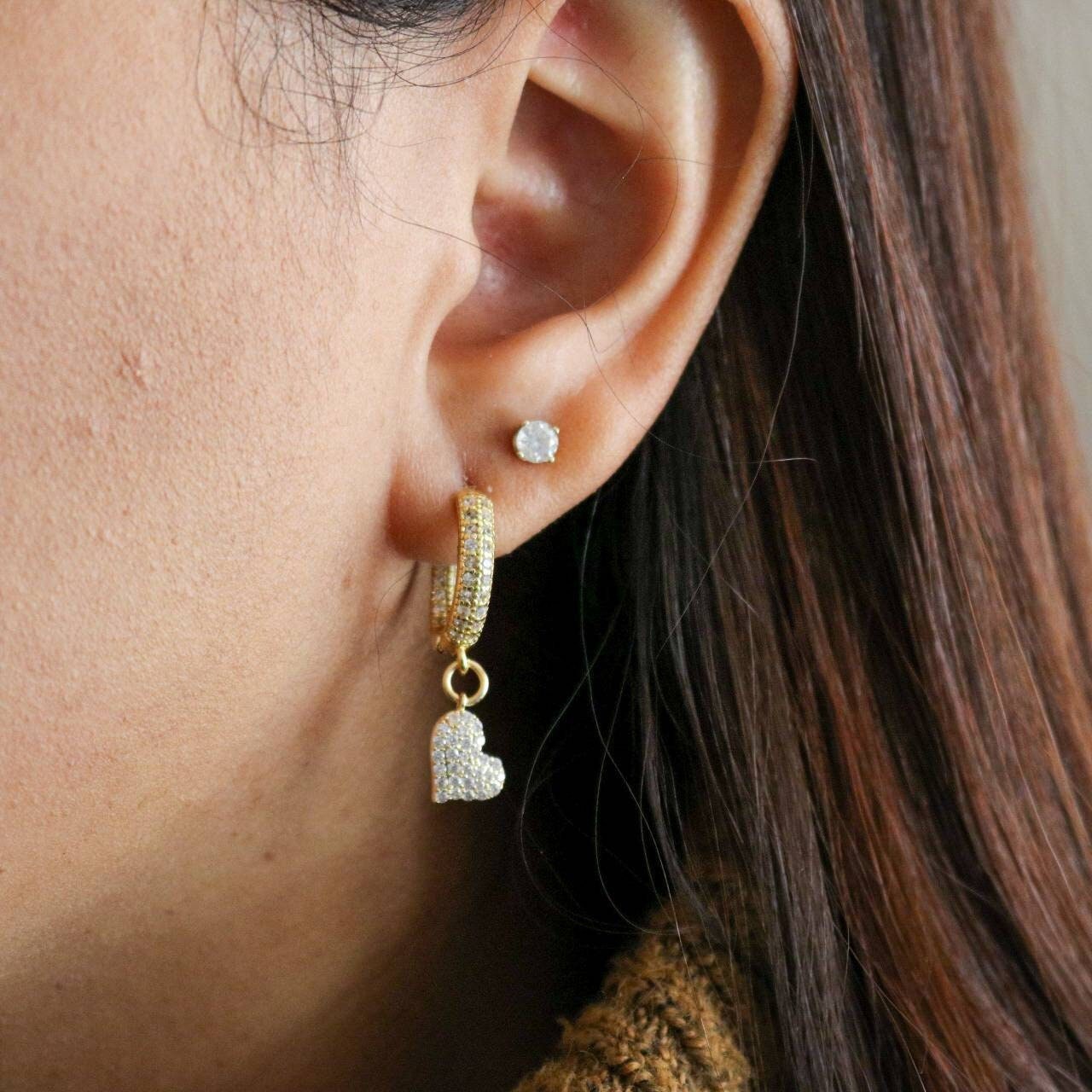 Heart hoop earrings, Gold minimalistic earrings, Dainty hoop huggie earrings, valentin earrings, anniversary gifte, giftful gifted gift