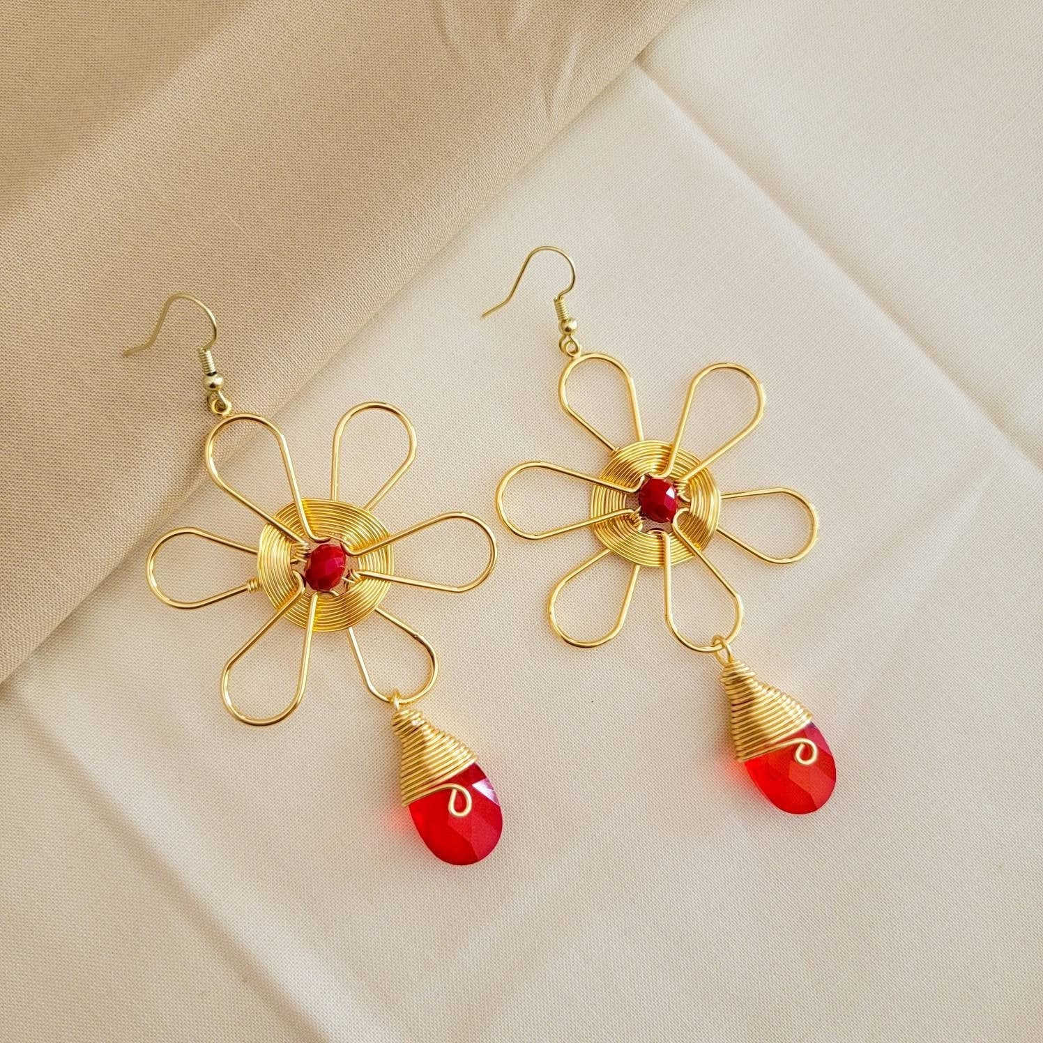 Daisy earrings, flowered earrings, earrings birth flower, birth flower, flower-giftful, flowered gifted earrings,giftful sister,mama giftful