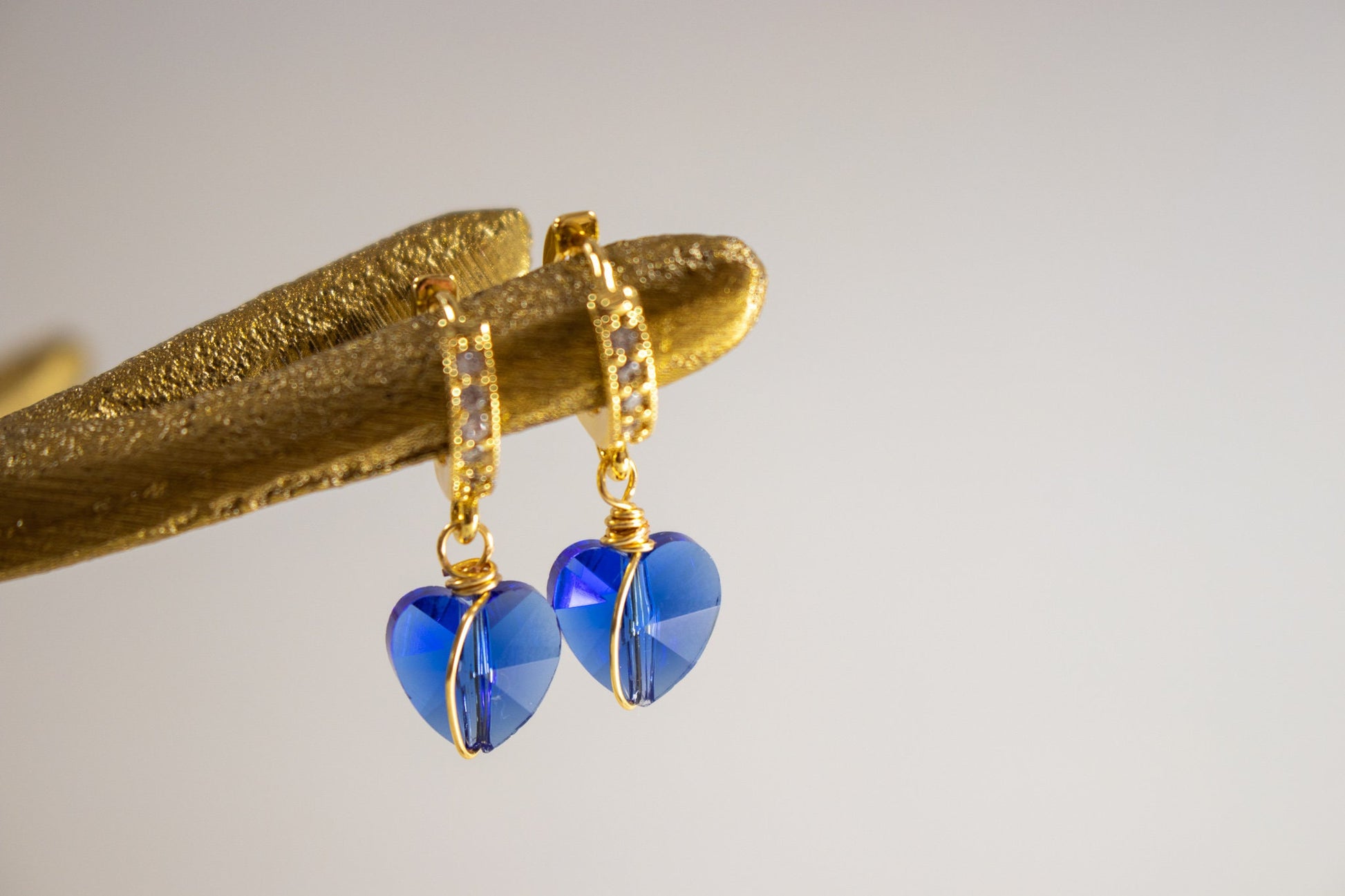 Blue Heart Hoop Earrings, Love earrings, Huggie earrings, Mini hoop earrings, Minimalist Earrings, valentine's day, Gifts for Women