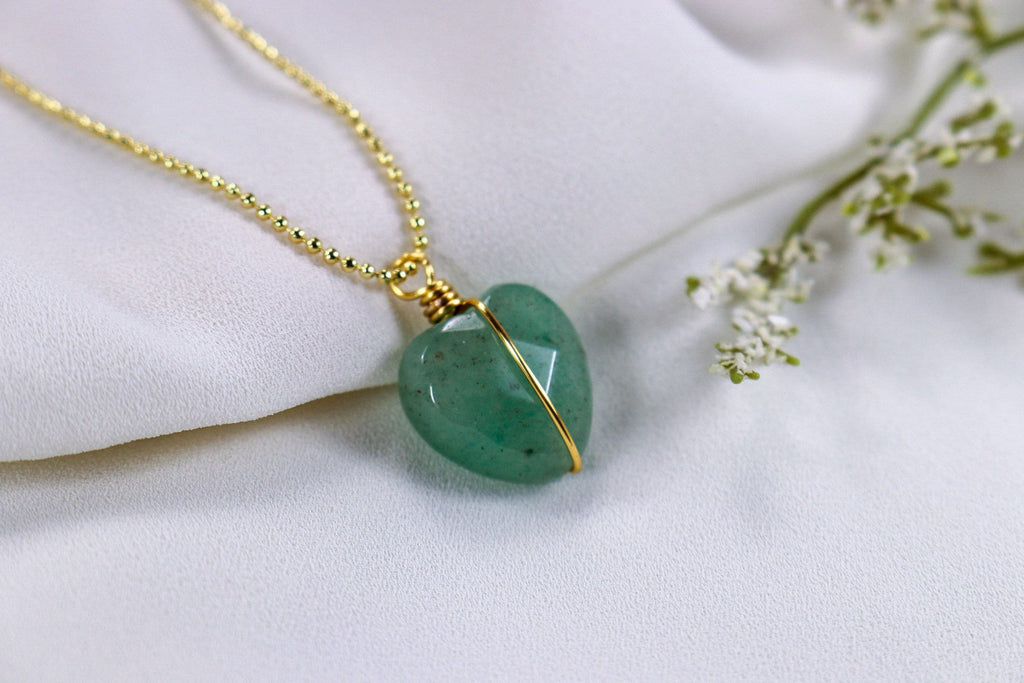Aventurine Heart necklace, Green aventurine necklace, minimaliste necklace, necklace chain thin, birthday giftful gift, mothers days gifted