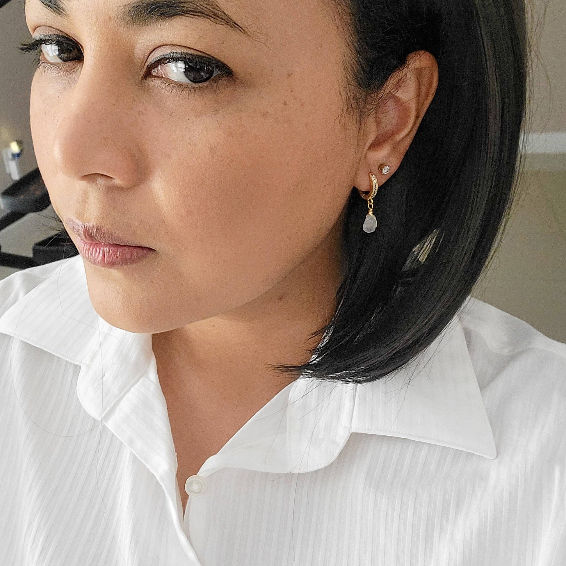 Gold hoop earrings dainty, minimalistic earring, stoned earrings, huggi hoop earring, gifting gifted mom, gift for- her, giftful sister