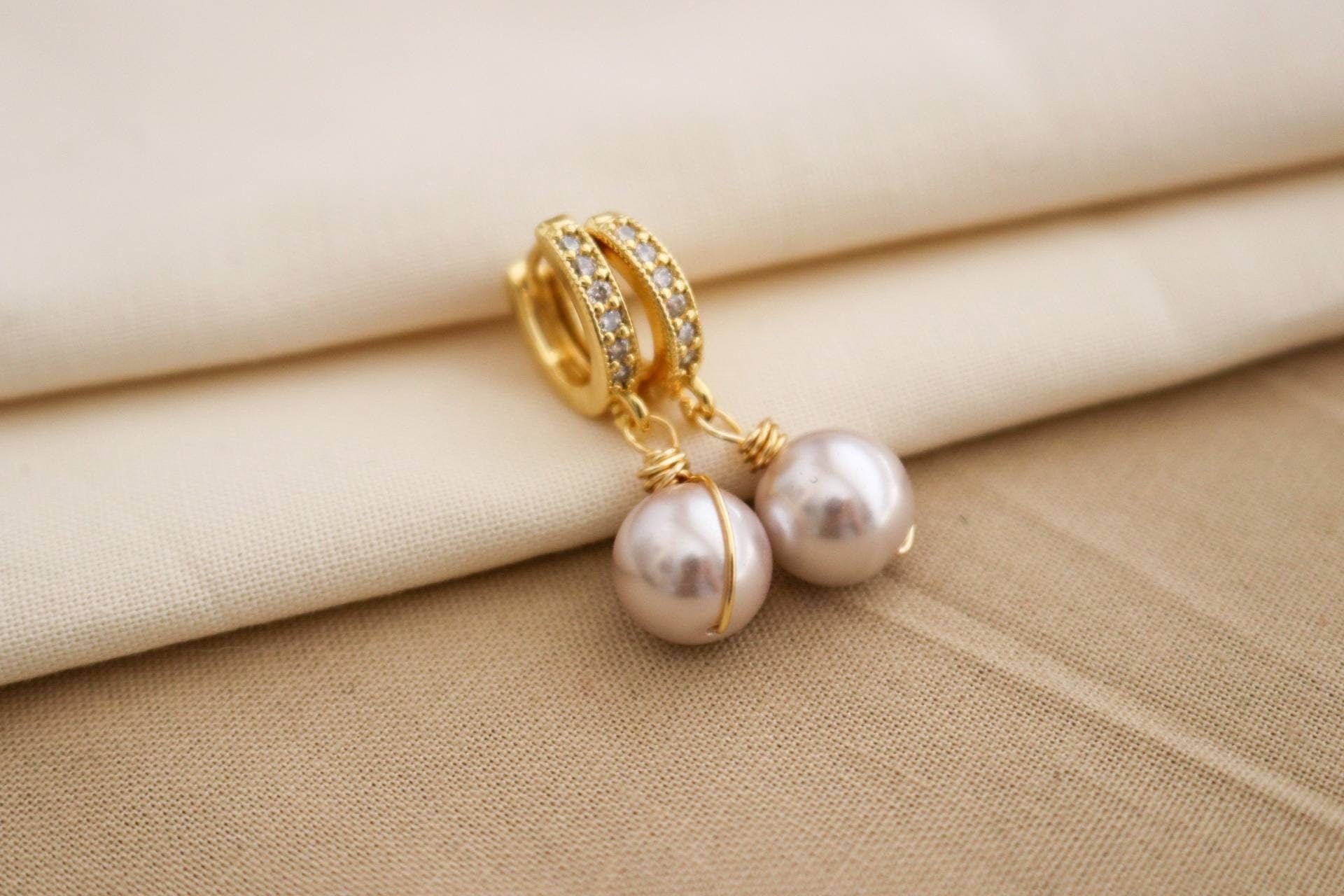 Pink Pearl hoop earrings, Pearl huggie hoops, Earrings for brides pearl, Pearl earrings bridesmaid, mothers days gift,Pearl earrings wedding