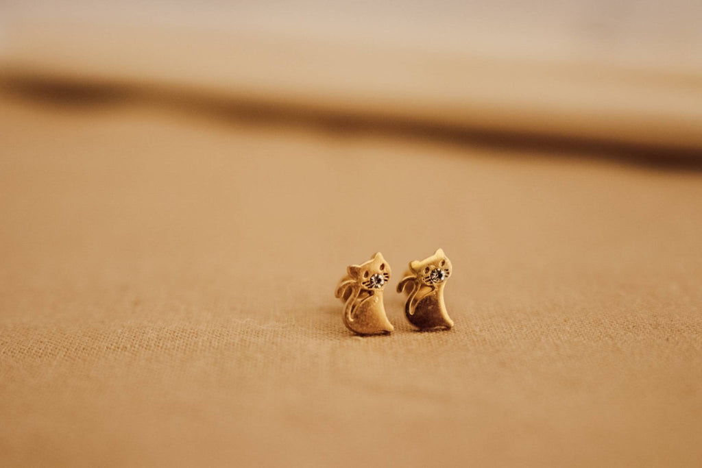 kitten Cat earrings, kitty stud earrings, Cute Cat dainty earrings, Gift for Pet Lovers, Pet Studs, Minimalist Earrings, giftful earrings