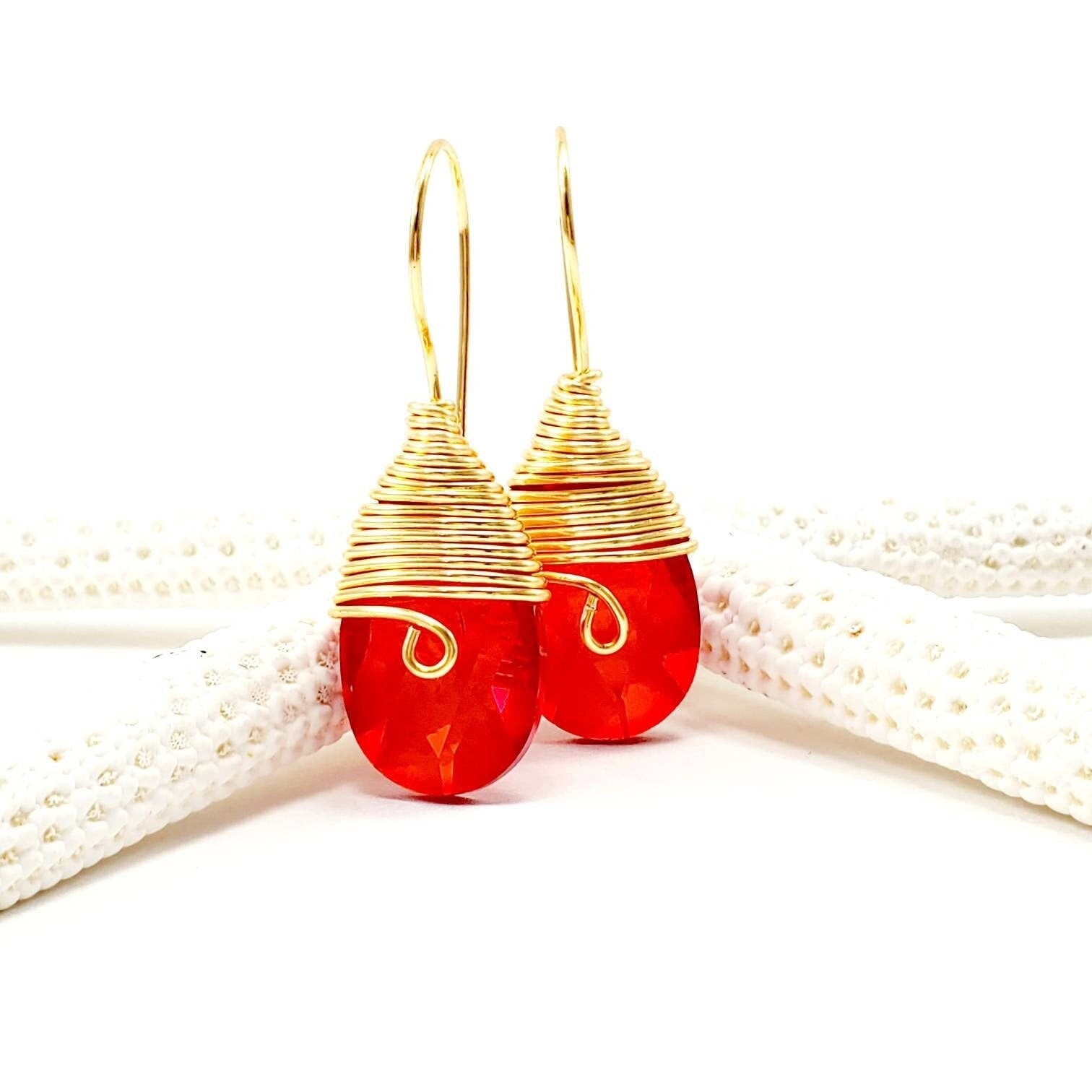 Teardrop earrings, wired earrings, dropping earring, water drops earrings, maid-of-honor gift, bridal giftful, weddings- giftful