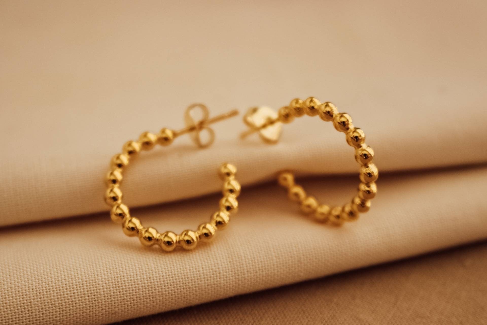 Dainty hoops earring, tiny small hoop, Ball Hoop Earrings,earring hoop thin,minimalistic earrings, small hoop earrings huggies,gift for- her