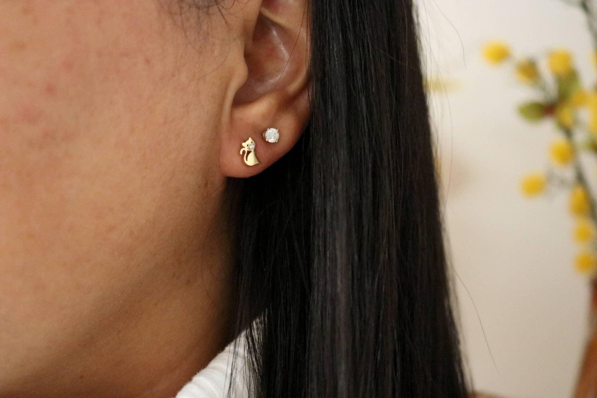kitten Cat earrings, kitty stud earrings, Cute Cat dainty earrings, Gift for Pet Lovers, Pet Studs, Minimalist Earrings, giftful earrings