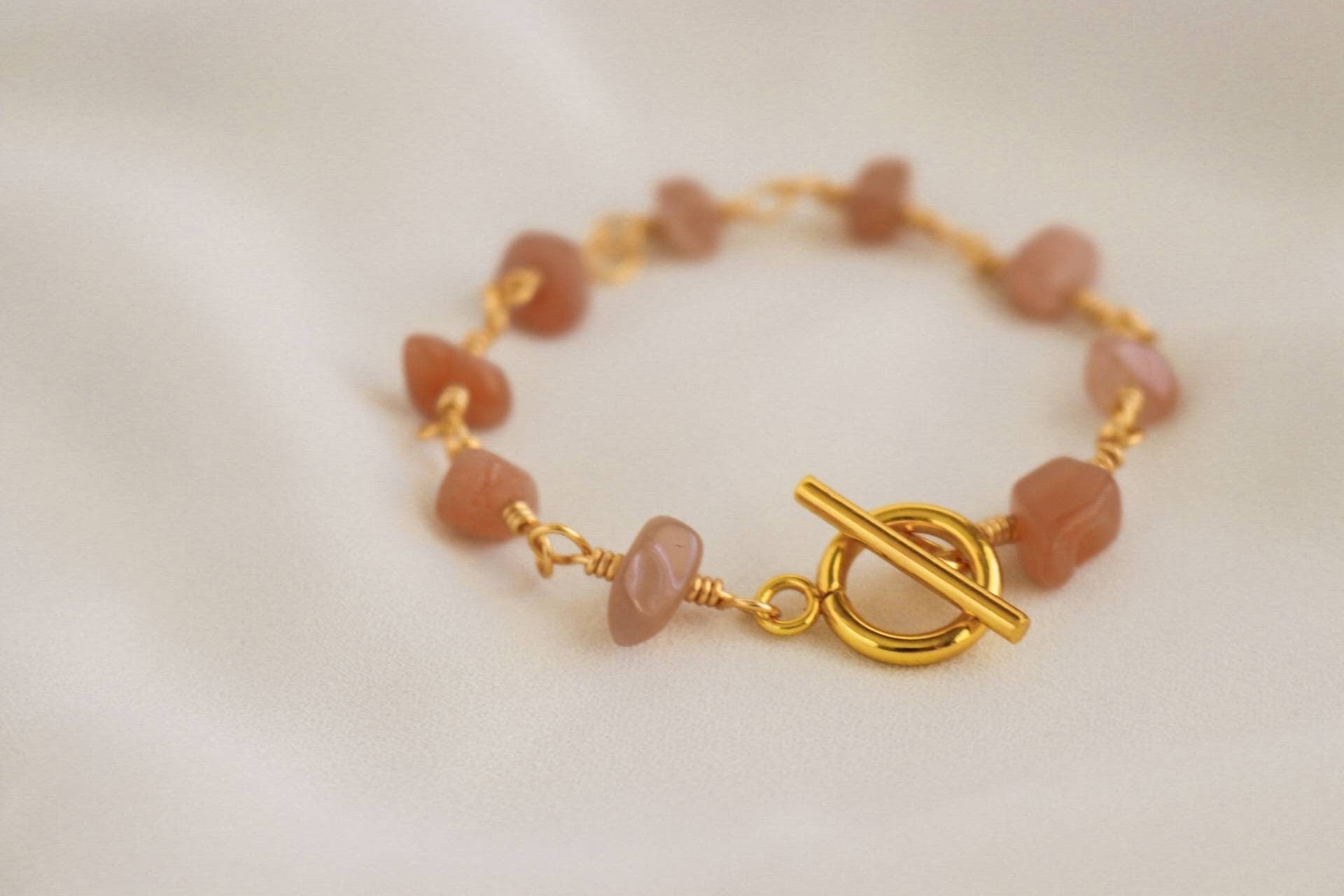 Sunstone Bracelet, dainty bracelete, Healing Crystal Bracelet, sun stone, stoned bracelets, bracelet-gifted, bracelet-mom, gift for- her