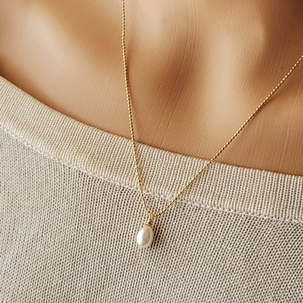 Tiny Pearl Necklace, Single Pearl Necklace, Minimalist Necklace, Gold Pearl Necklace, Dainty Pearl Jewelry, June Birthstone Necklace