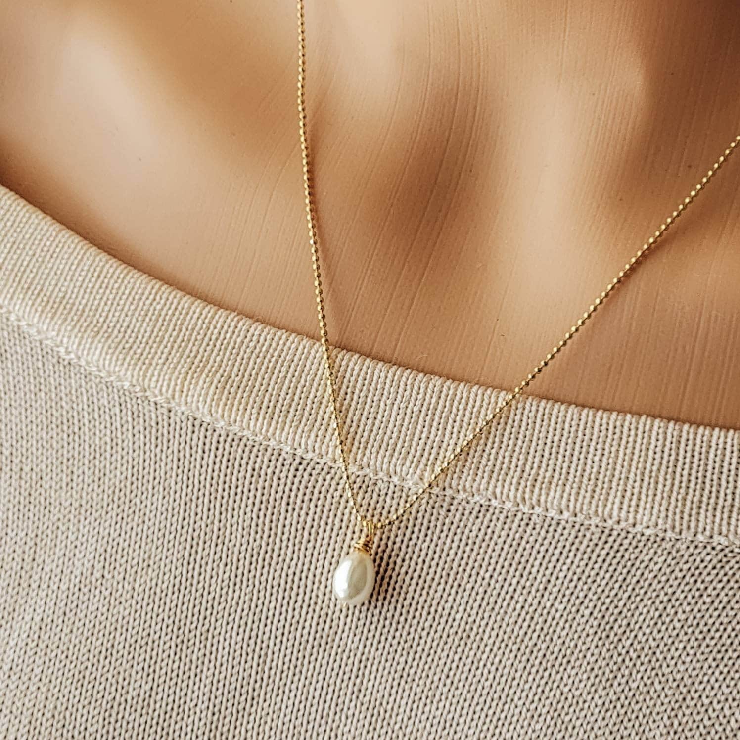 Tiny Pearl Necklace, Single Pearl Necklace, Minimalist Necklace, Gold Pearl Necklace, Dainty Pearl Jewelry, June Birthstone Necklace
