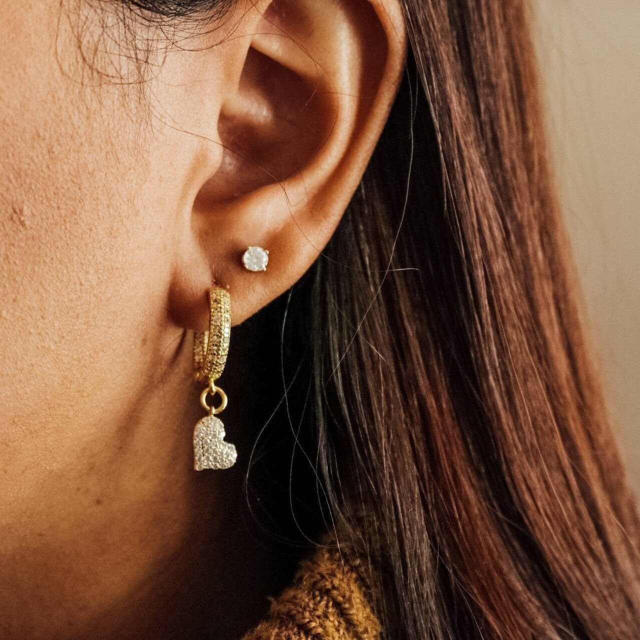 Heart hoop earrings, Gold minimalistic earrings, Dainty hoop huggie earrings, valentin earrings, anniversary gifte, giftful gifted gift