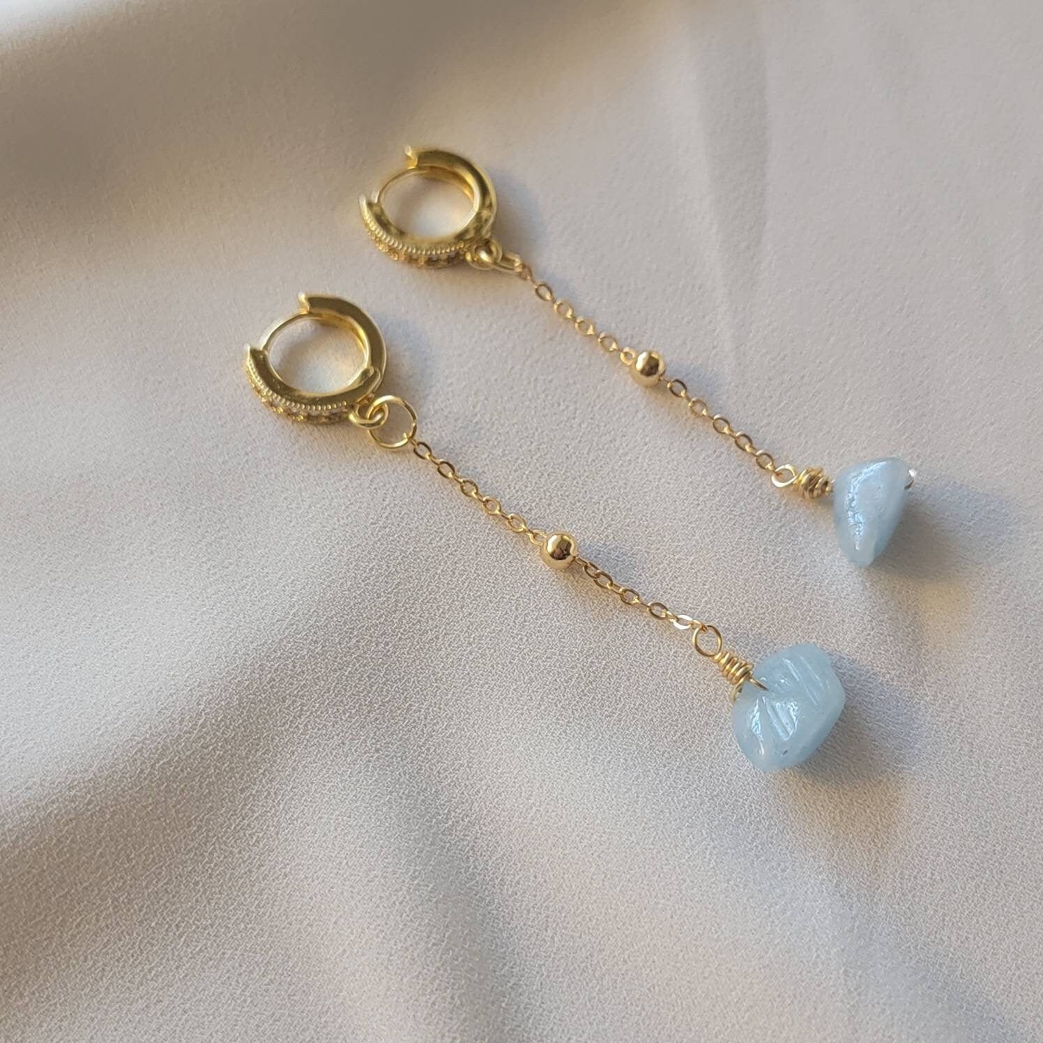 Hoop Aquamarine Earrings, Birthstone Hoop Earrings, Huggie hoop earrings, Threader aquamarine earrings,Raw Aquamarine Hoops, gifts for mom