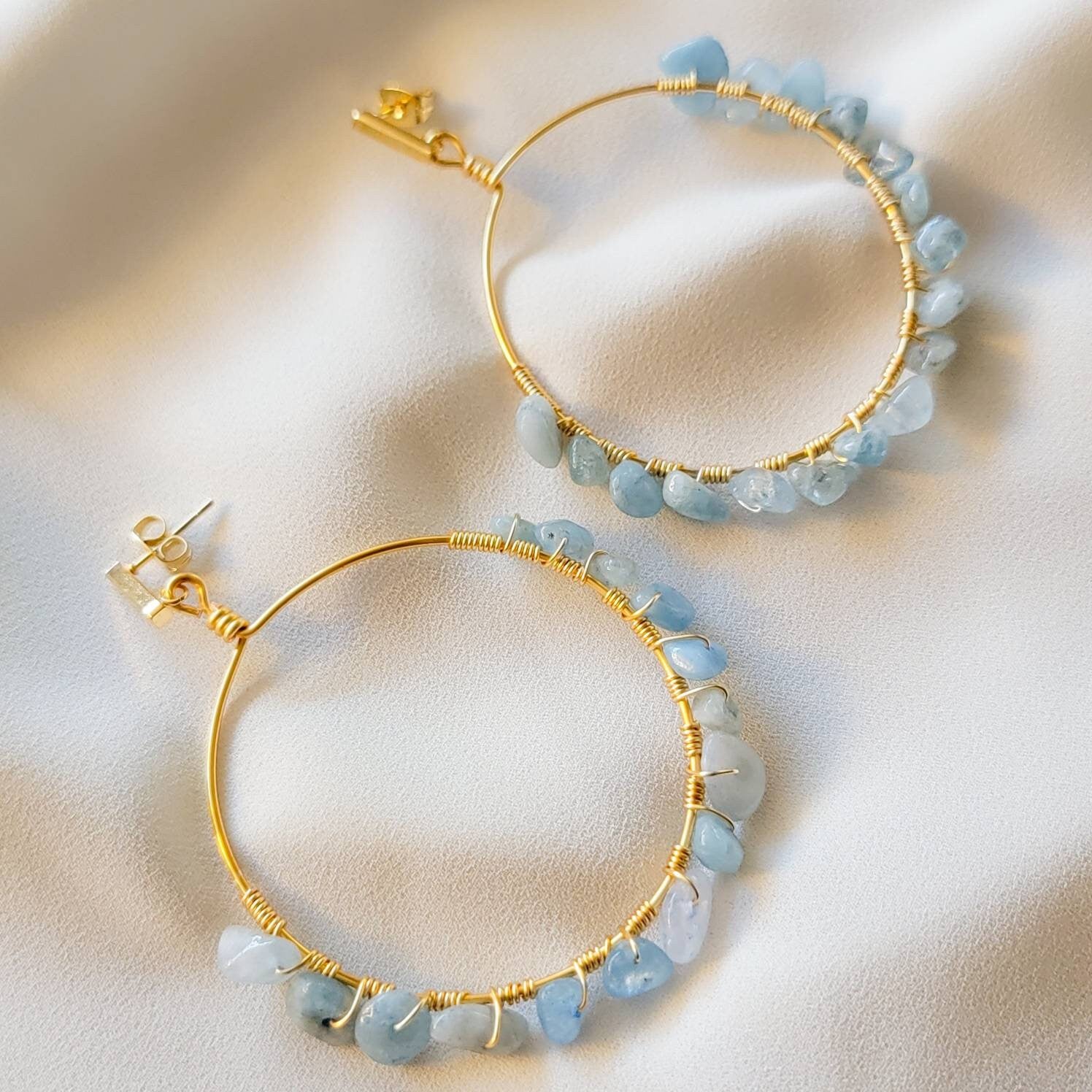 Hoop Aquamarine Earrings, Birthstone Hoop Earrings, Huggie hoop earrings, Threader aquamarine earrings,Raw Aquamarine Hoops, gifts for mom