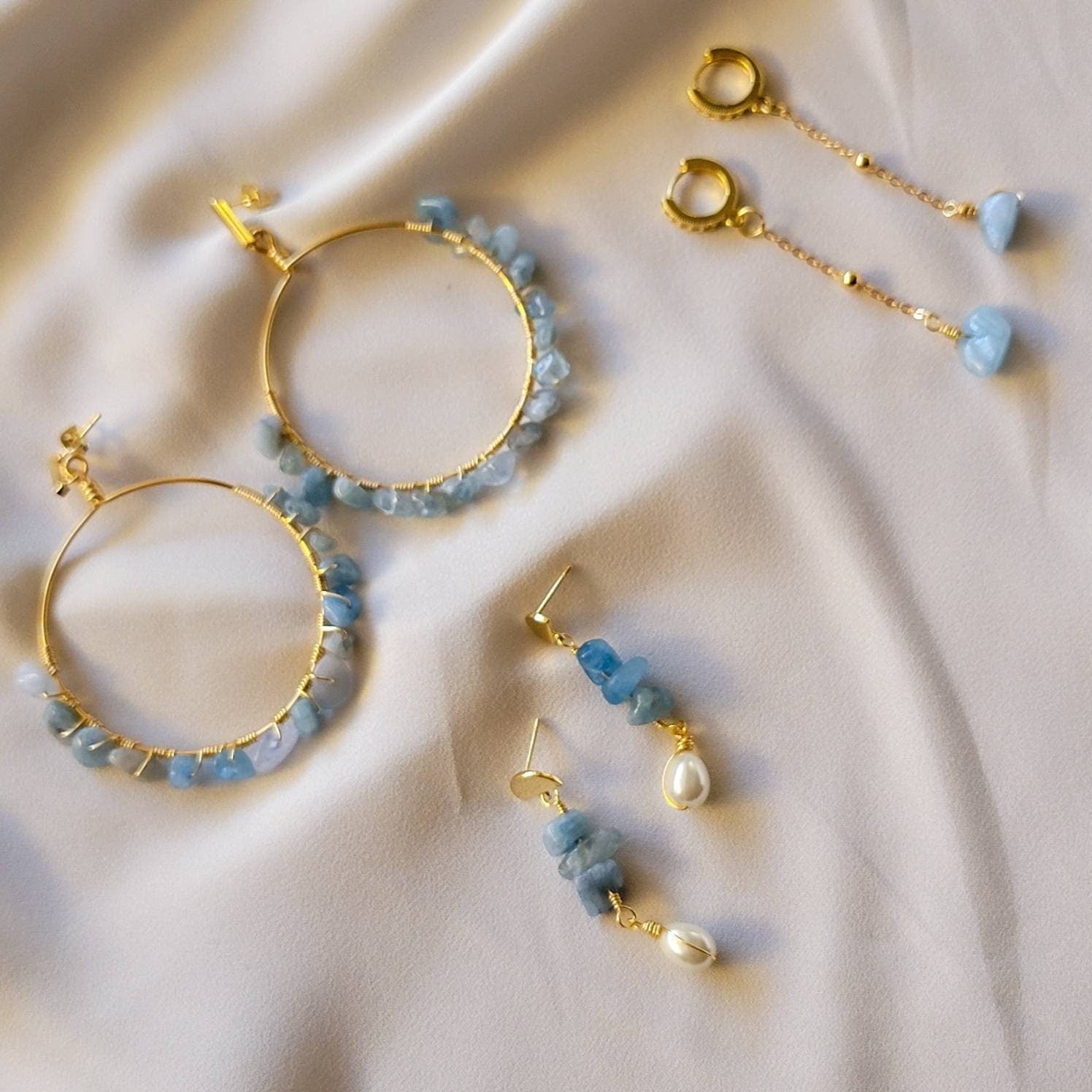 Hoop Aquamarine Earrings, Birthstone Hoop Earrings, Huggie hoop earrings, Threader aquamarine earrings,Raw Aquamarine Hoops, gifts for mom