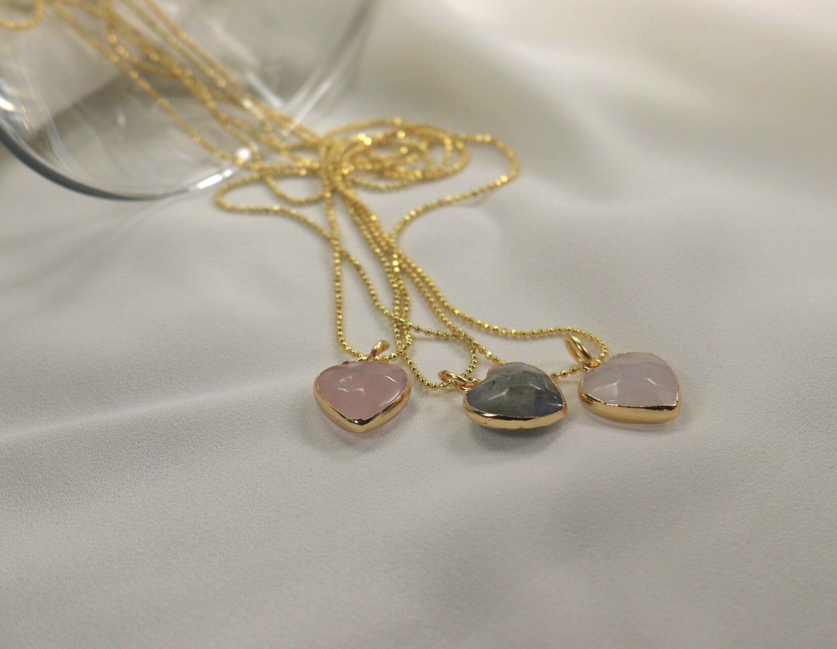 Heart Gemstone Necklace, Rose quartz necklace, Clear quartz necklace, thin gold necklaces, Labradorit necklace, Heart necklace gifted