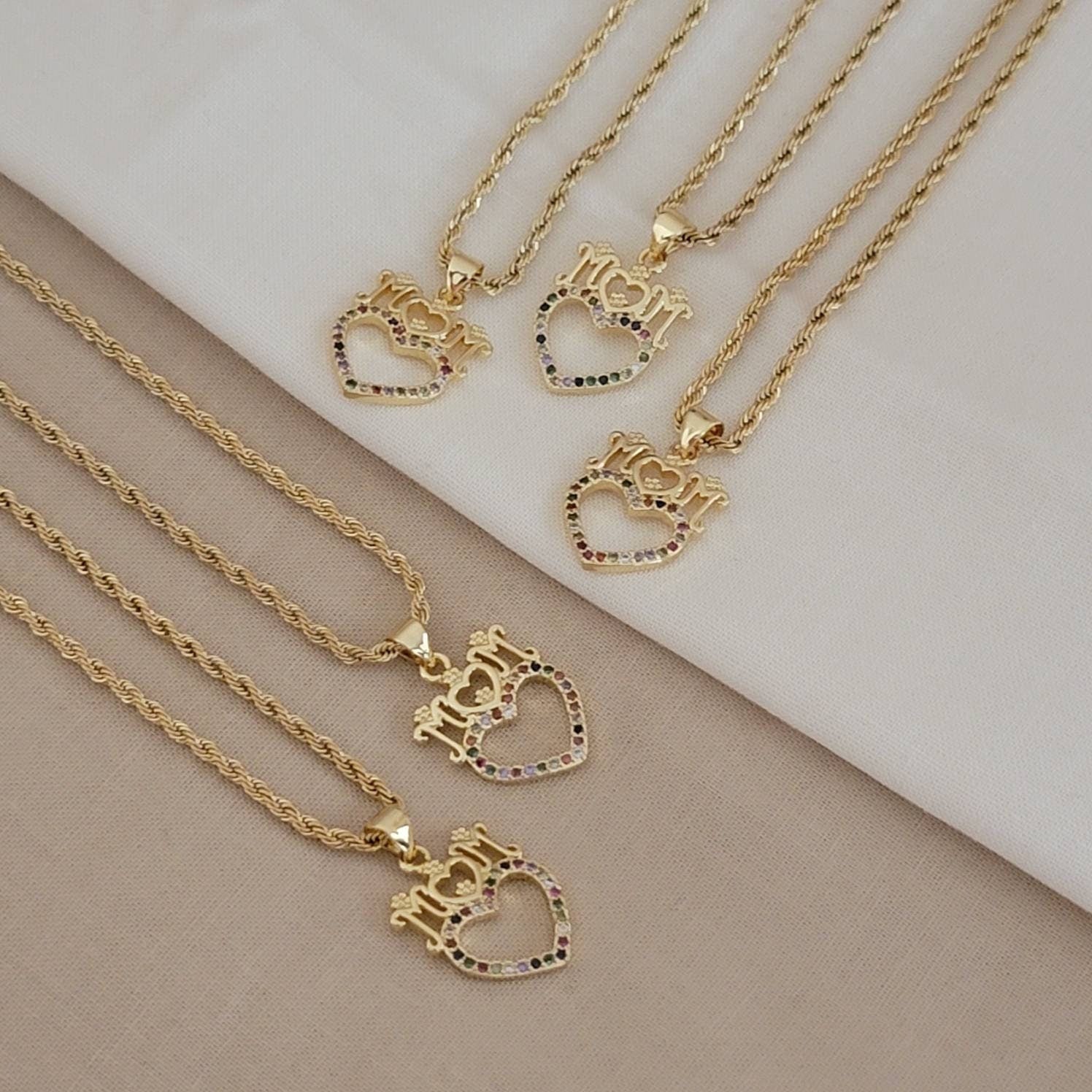 Heart mom necklace, Mom necklace, Gold heart necklace, Necklace for mom, Mama Necklace, New mom necklace, Mothers Necklace, gifts for wife